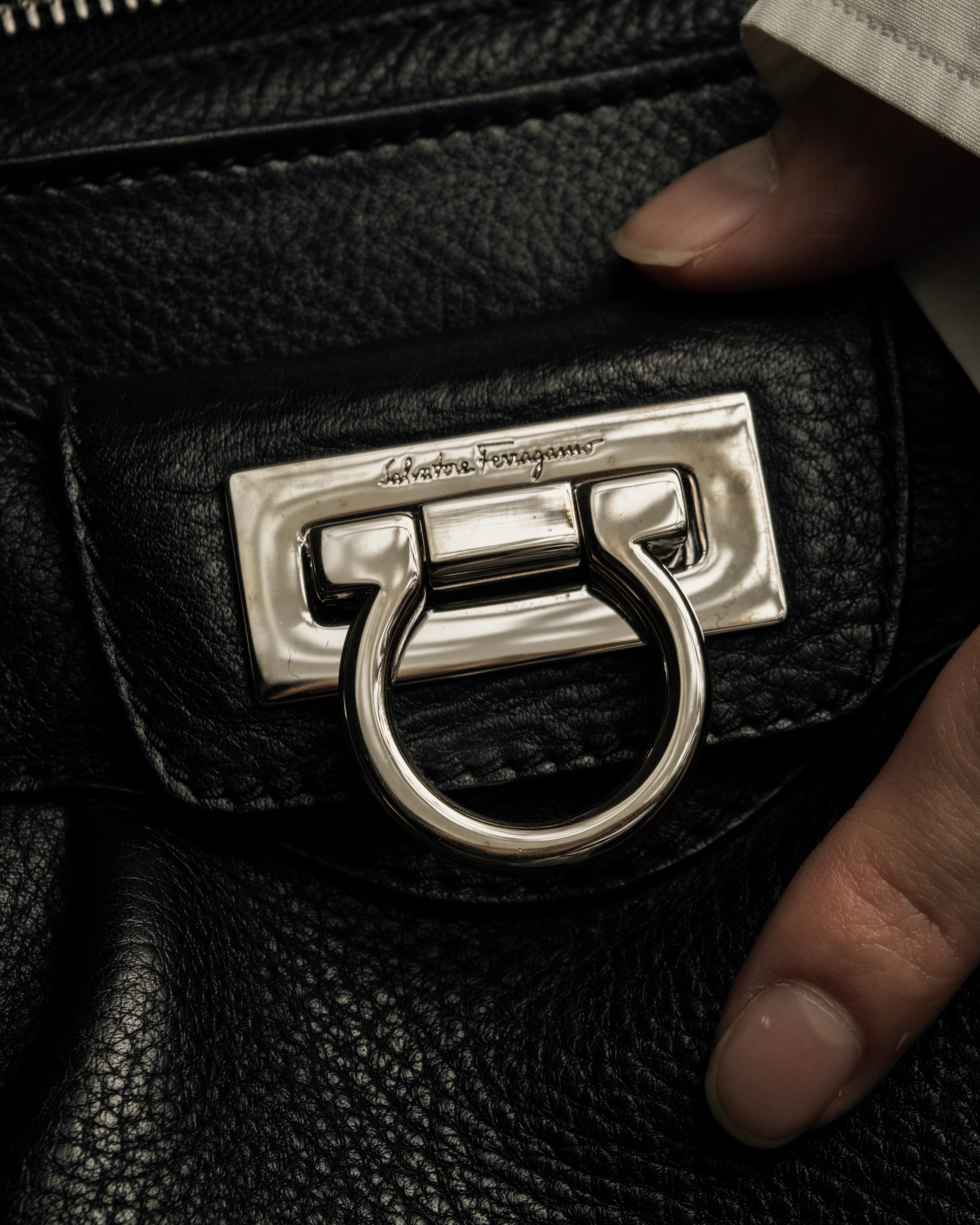 "Salvatore Ferragamo" Gancini motif gathered design leather bag