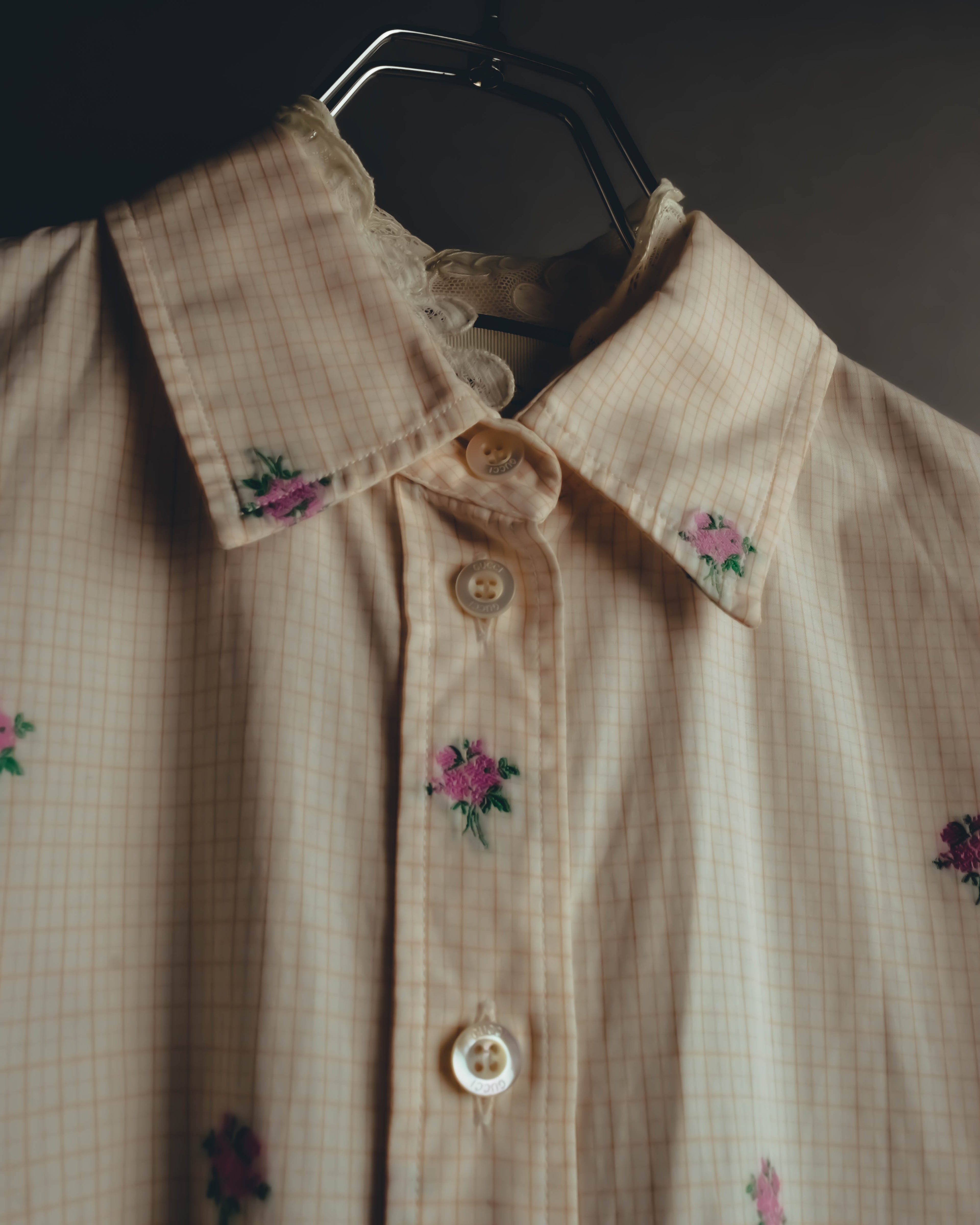 "GUCCI" 2010's-20's Romantic embroidered lace blouse