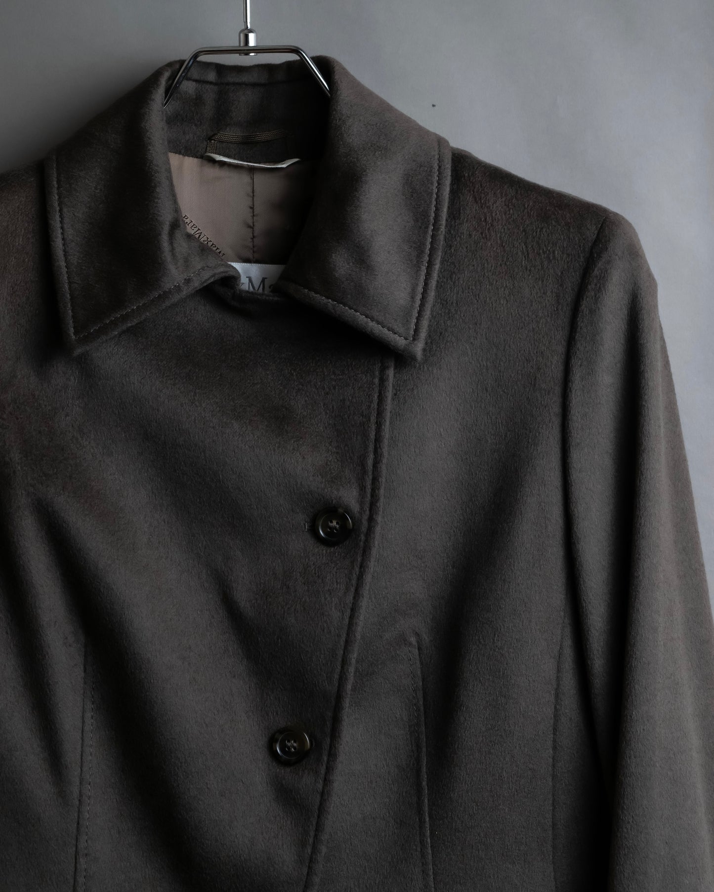 "Max Mara" Diagonal front button design stand collar jacket