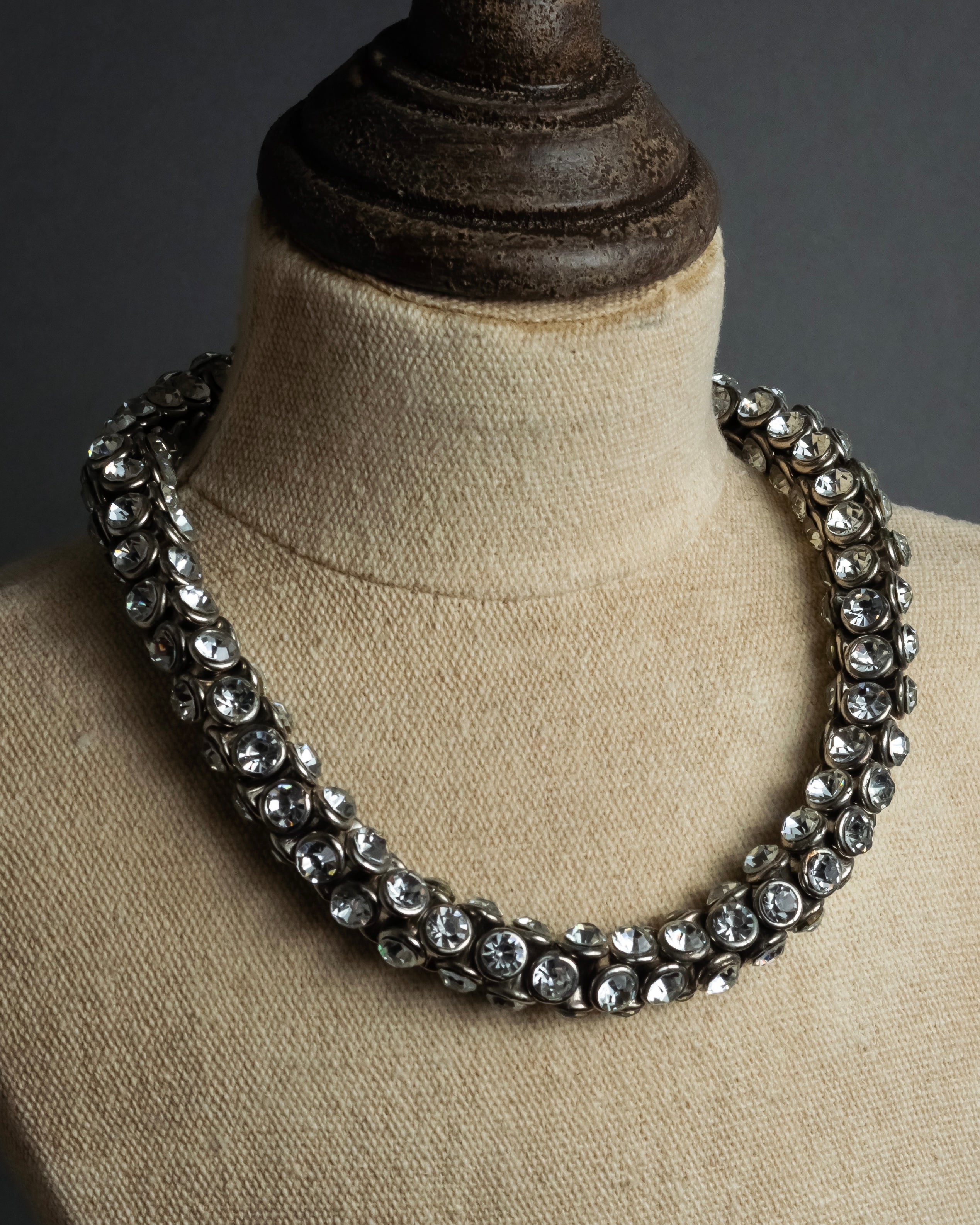 "DRIES VAN NOTTEN" 2022's Double crystal detail magnetic choker