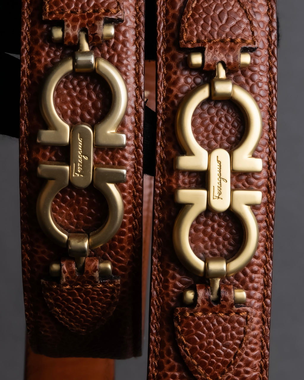 "Salvatore Ferragamo" Gancini motif chain design leather belt