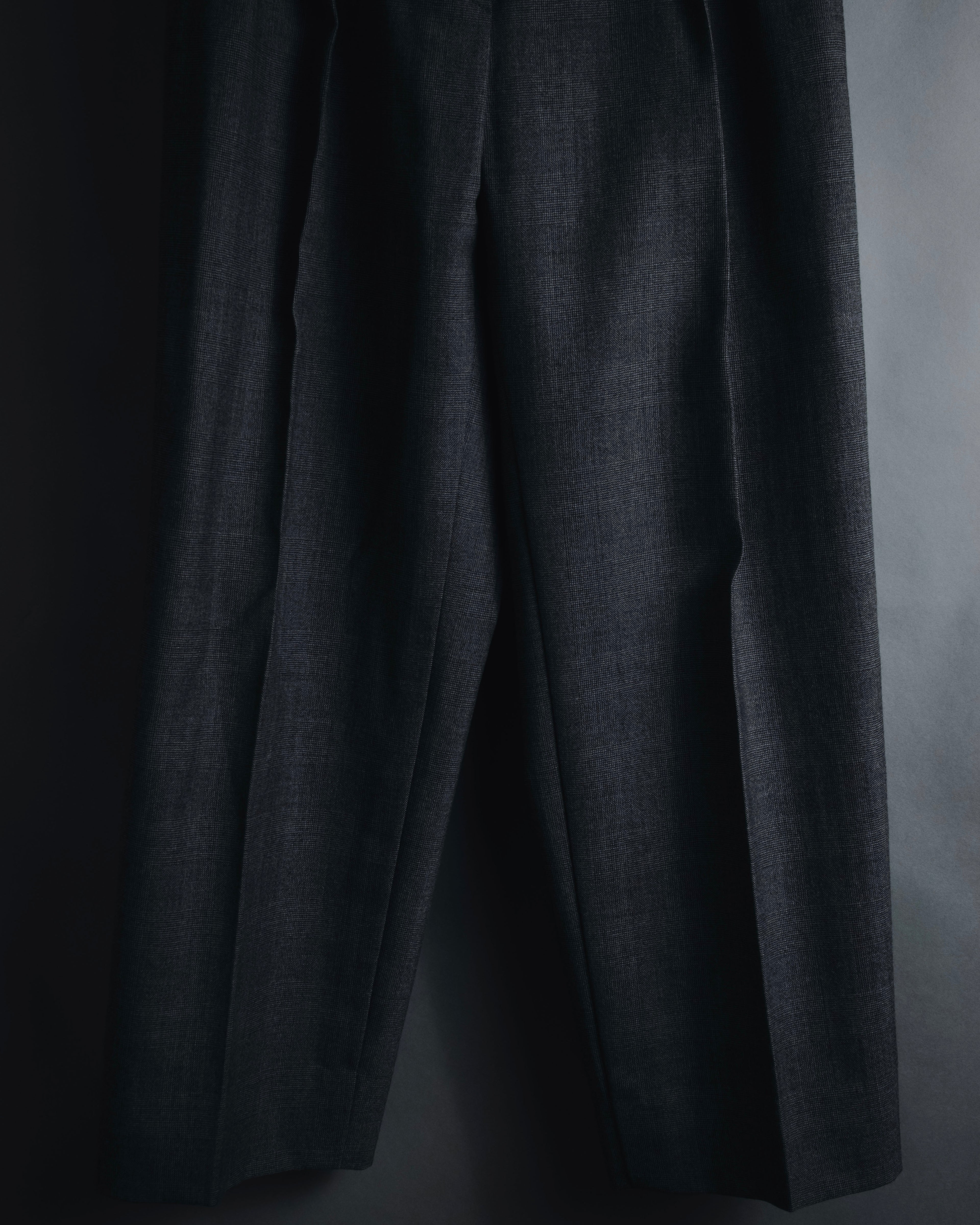 "CHANEL" high-waisted pleated trousers with signature gold button