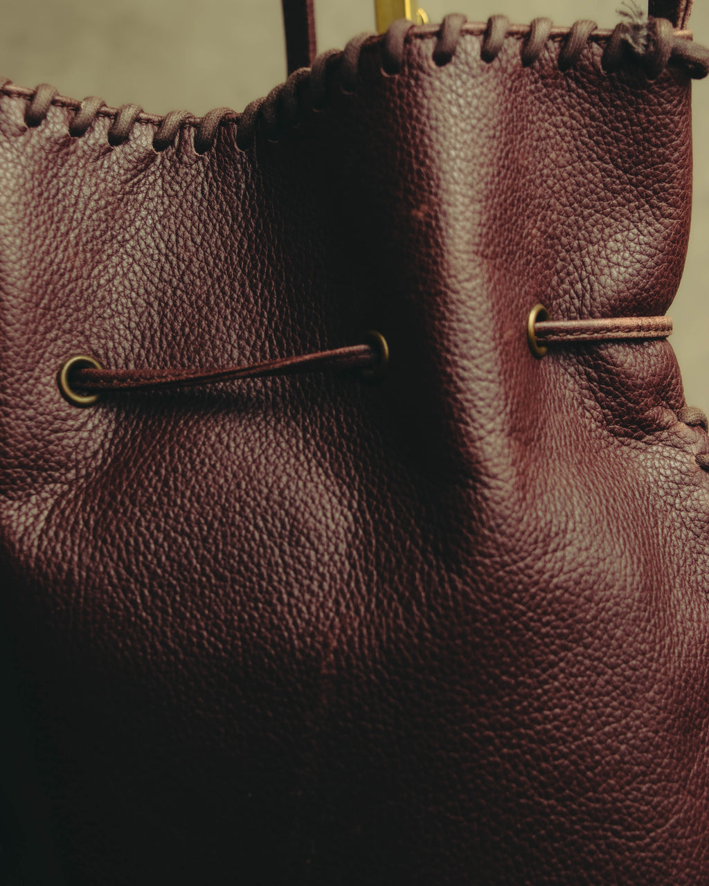 “YVES SAINT LAURENT“ 90’s-00’s Leather drawstring shoulder bag