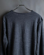 "COMME des GARCONS" Inside out design different colors on front and back pullover