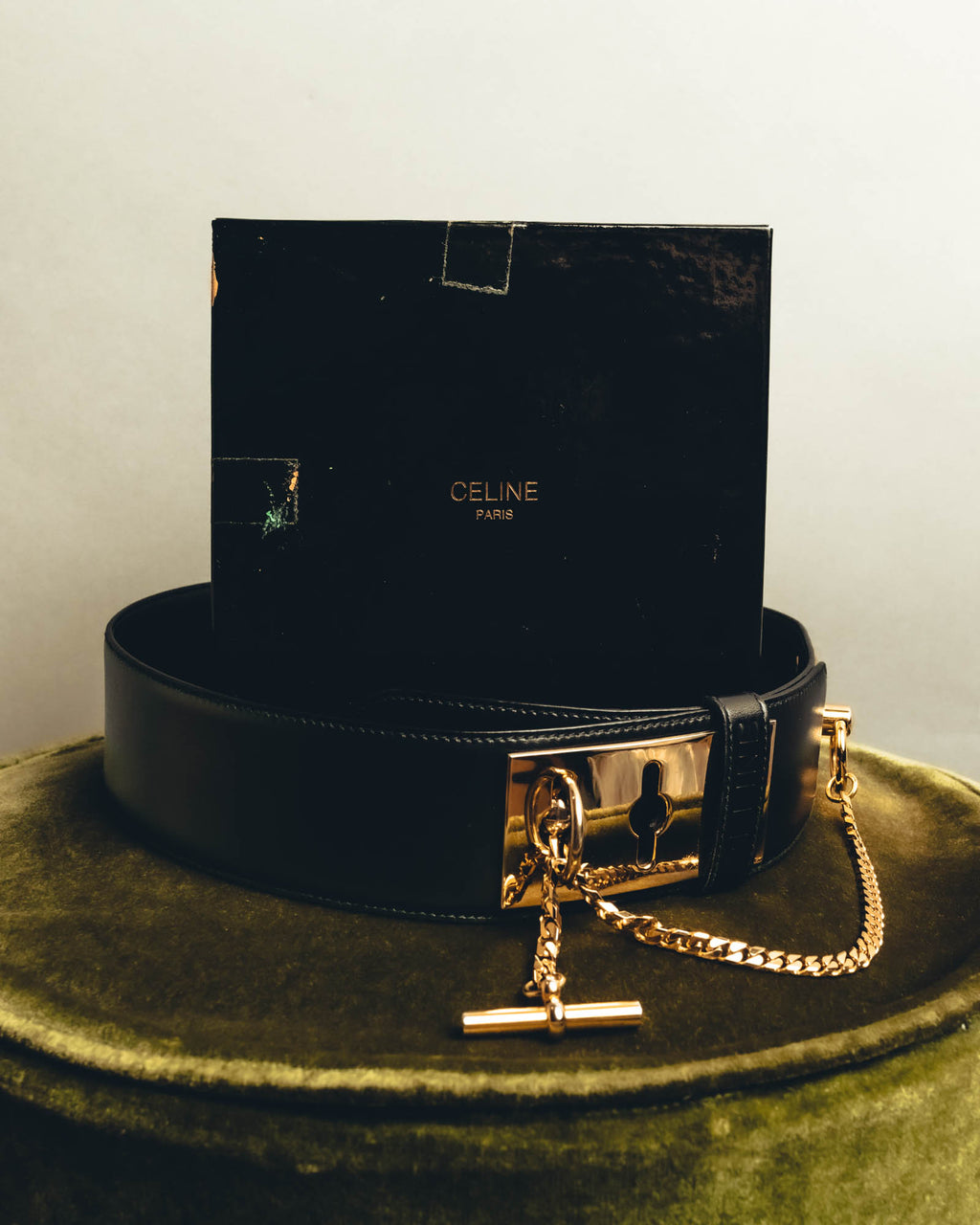 "CELINE" 18's-Glossy black chain leather belt