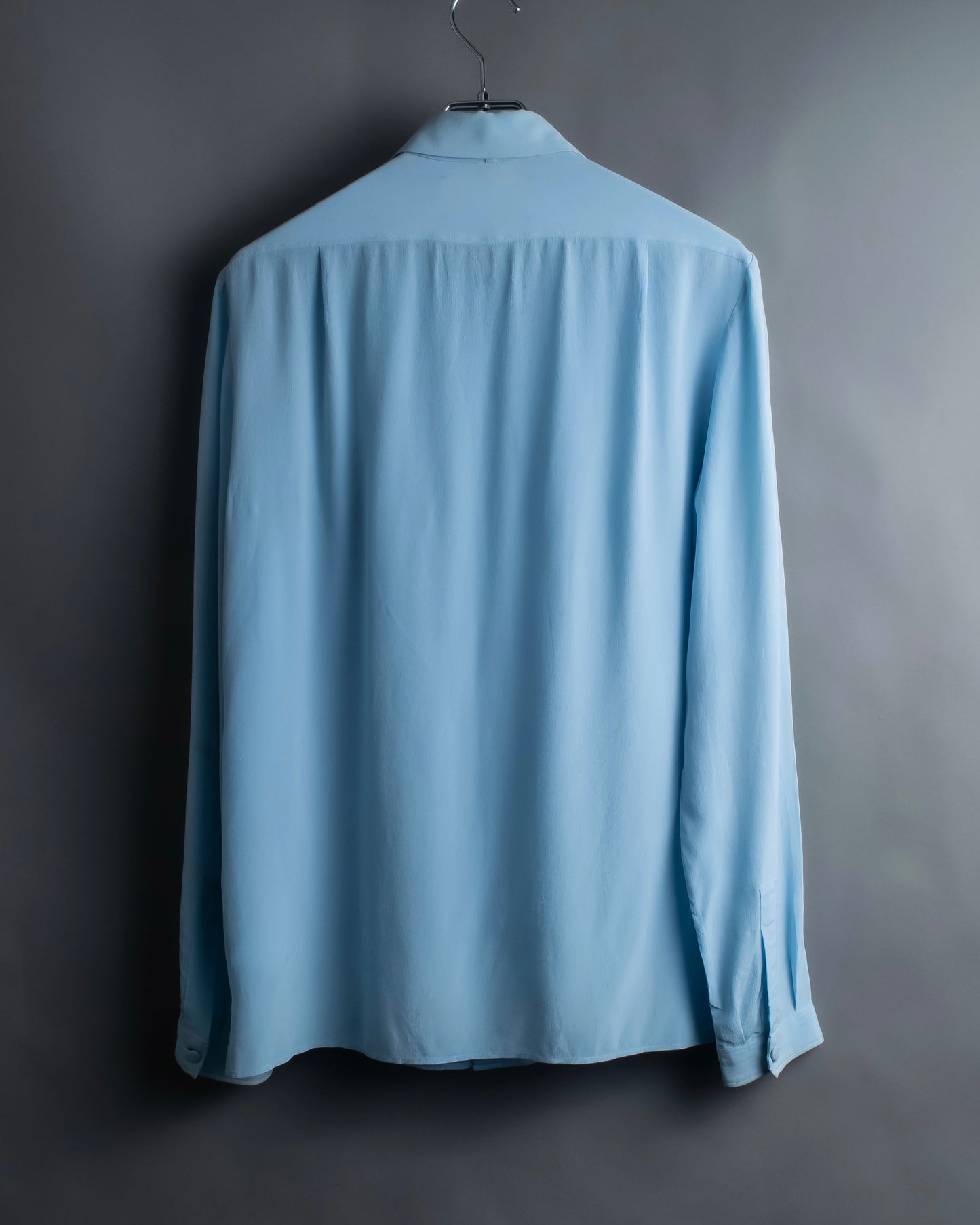 "GUCCI" 100% silk concealed placket shirt