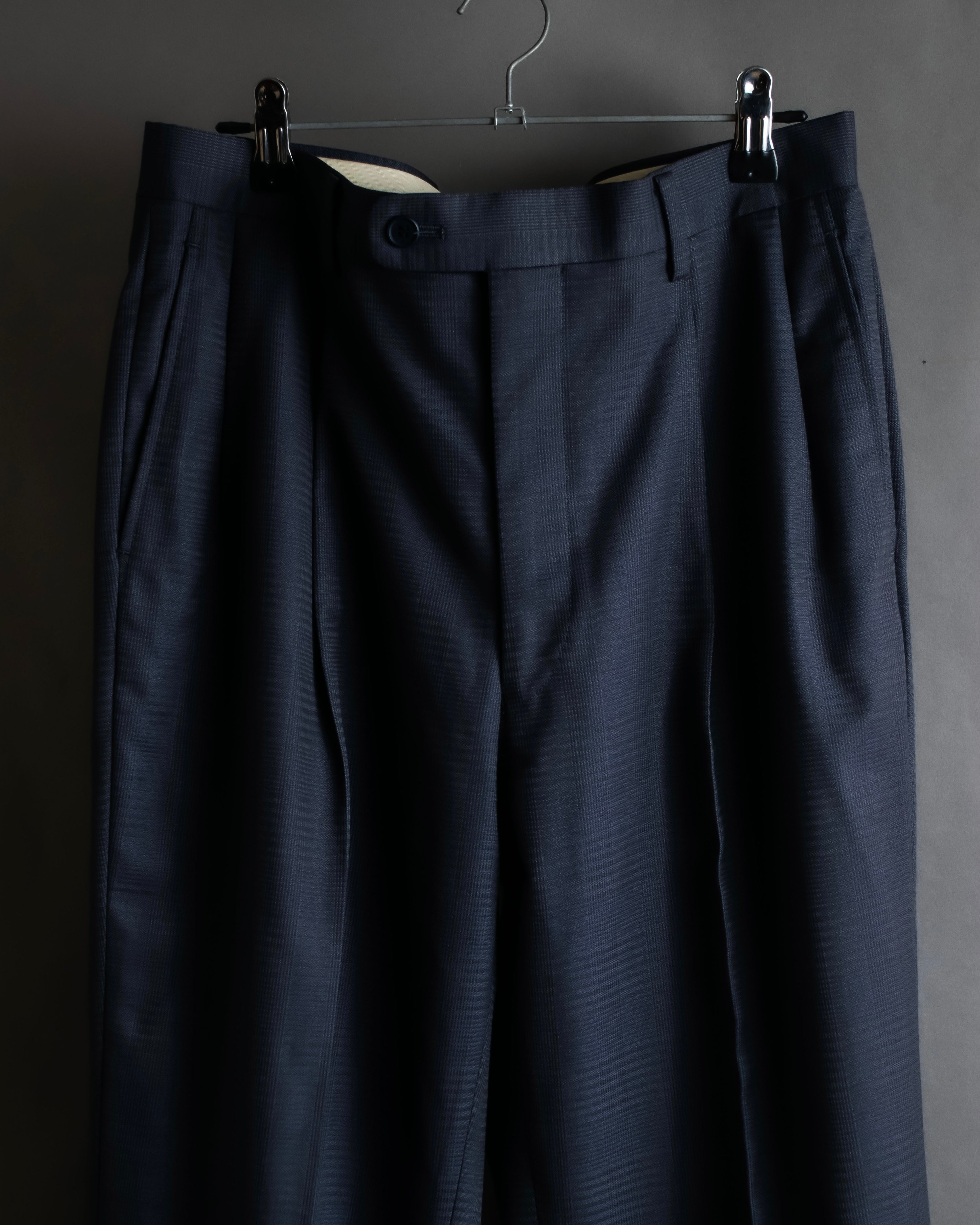 "CHRISTIAN DIOR MONSIEUR"
Shadow check pattern structured set up