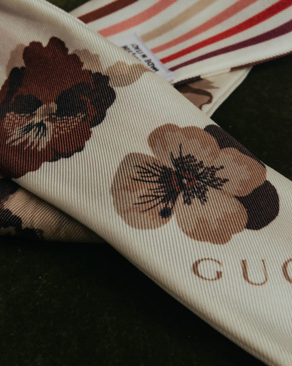 "GUCCI" 00's-10's Floral and striped silk neck bow scarf
