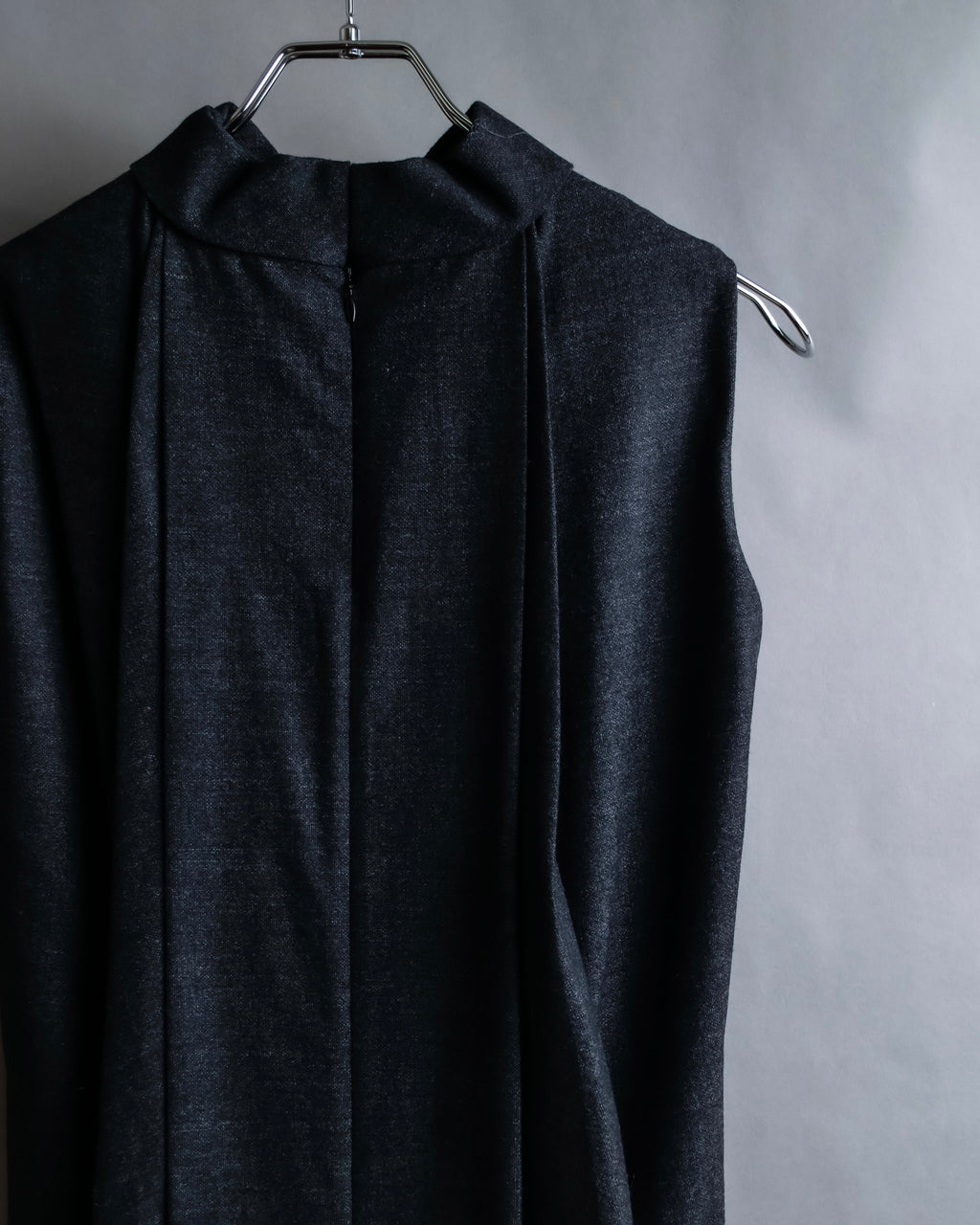 "MAISON MARGIELA" 16AW Deep tuck design sleeveless dress