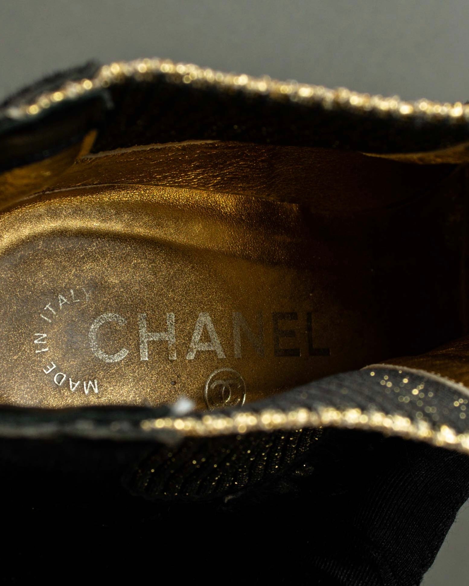 "CHANEL" Gold particle design pony leather heel boots