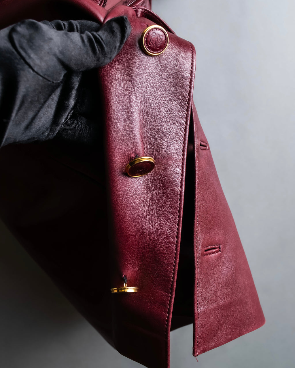 "LOEWE" Burgundy leather front button middle skirt