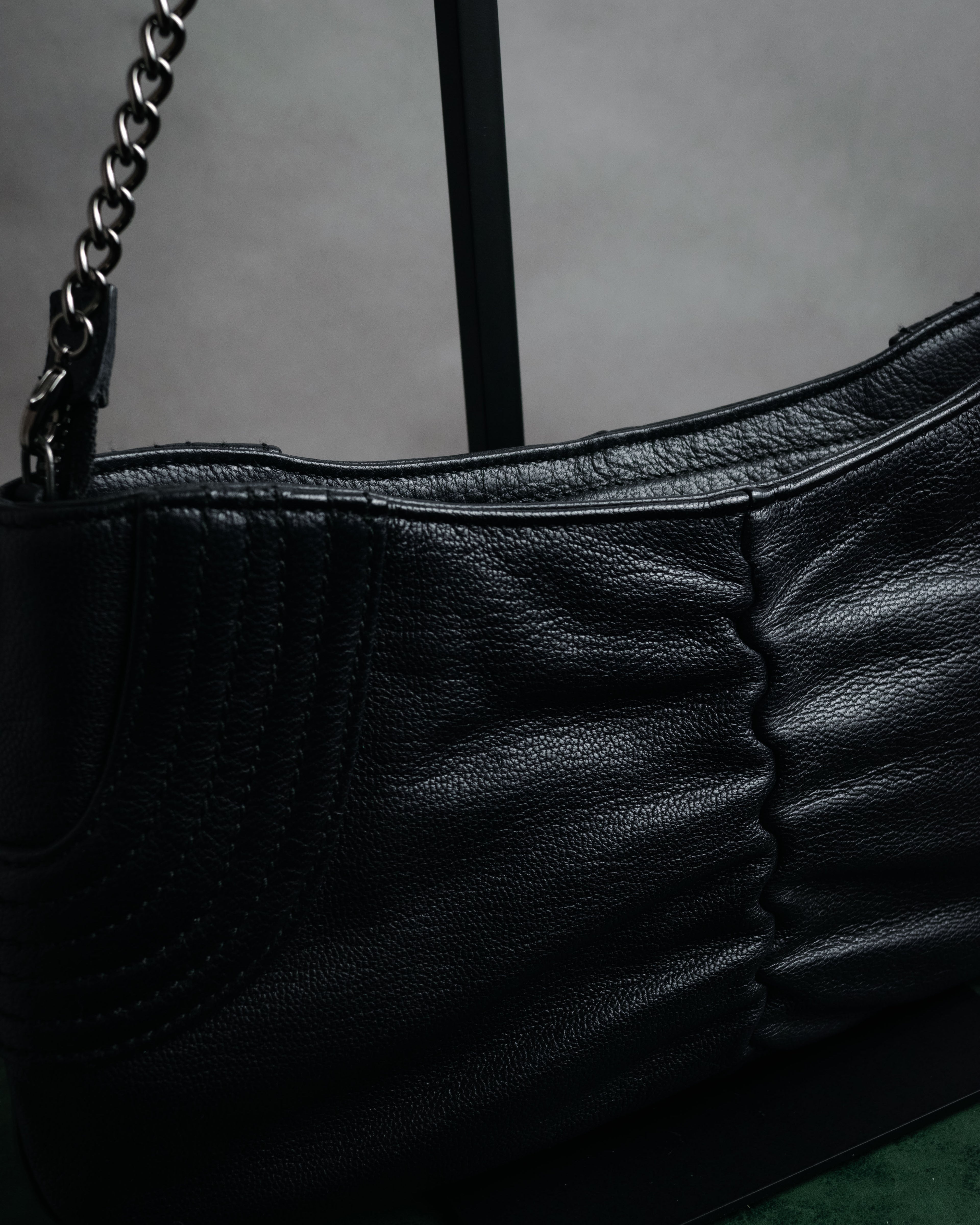 “Salvatore Ferragamo” 2000’s Gathered leather chain shoulder bag