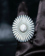 “Enasoluna” Flower motif marble stone silver ring