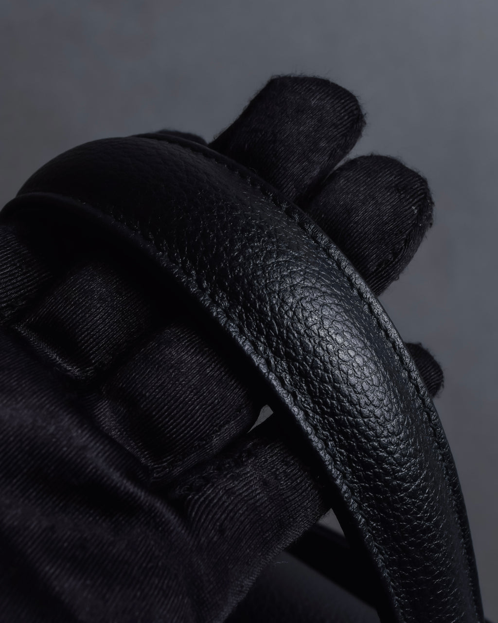 "YVES SAINT LAURENT" Hand stitched design trapezoid leather bag