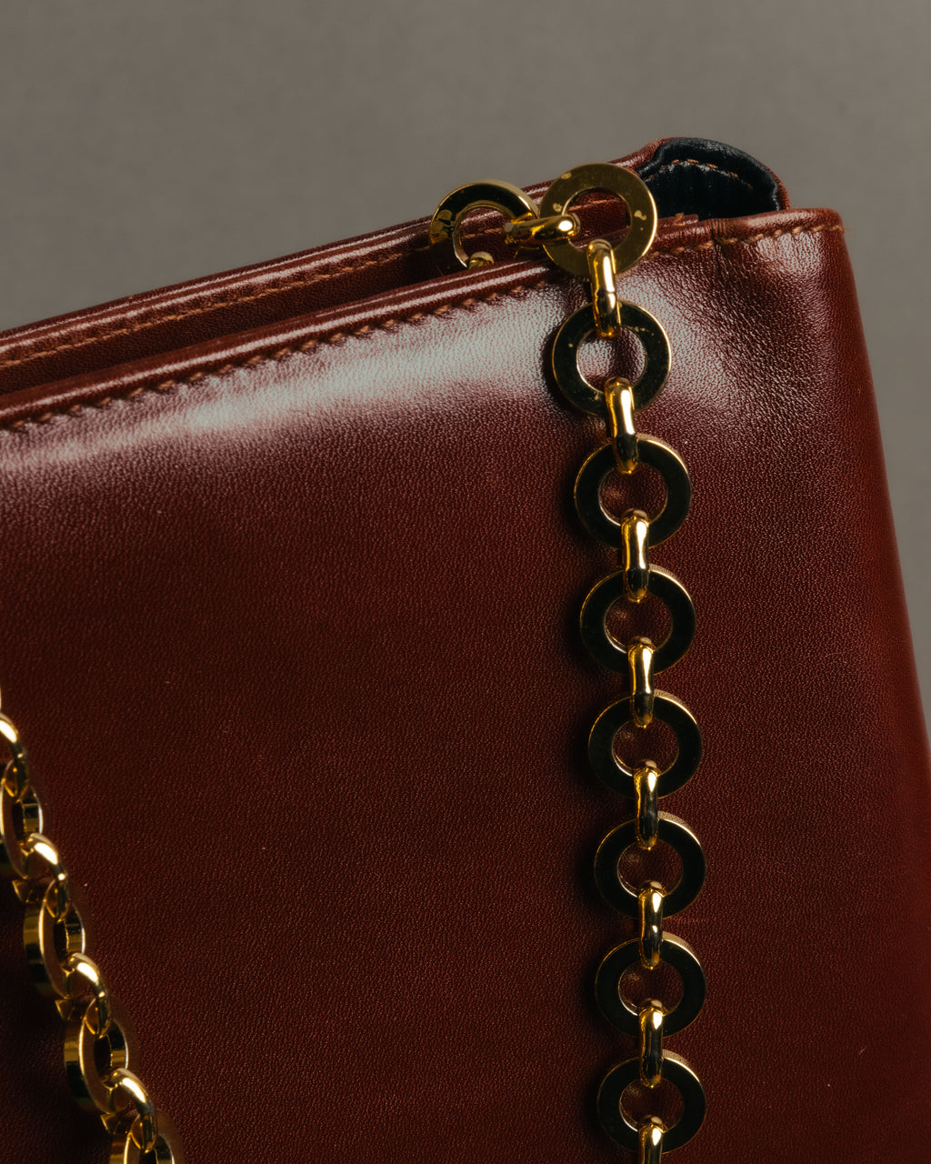 “Salvatore Ferragamo” 80’s-90’s Quilted leather chain shoulder bag