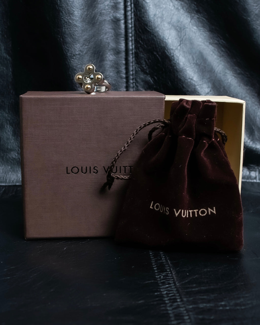 "LOUIS VUITTON" Berg love letters metal ring