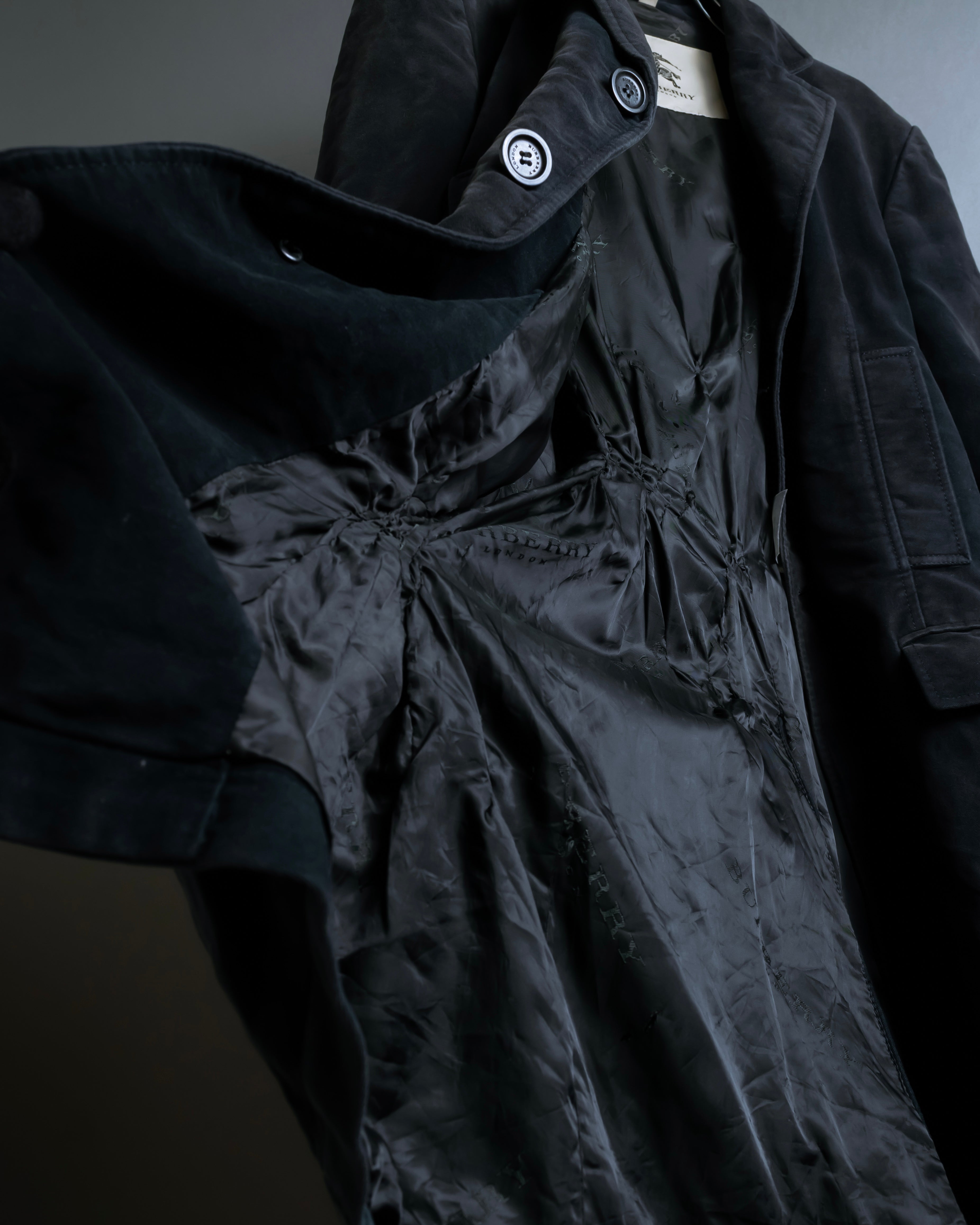 "BURBERRY" Garment dyed faded hunting design coat