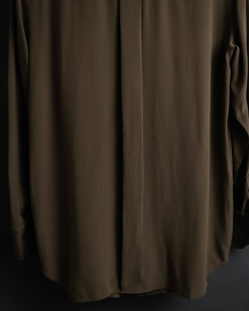 “HERMES” 2018-2024 Minimal band collar silk shirt