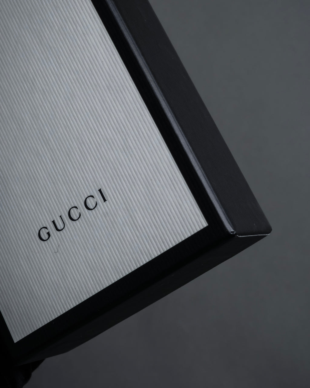 -MOOD Christmas Collections-
"GUCCI" Michele period delicate floral embroidered ribbon tie