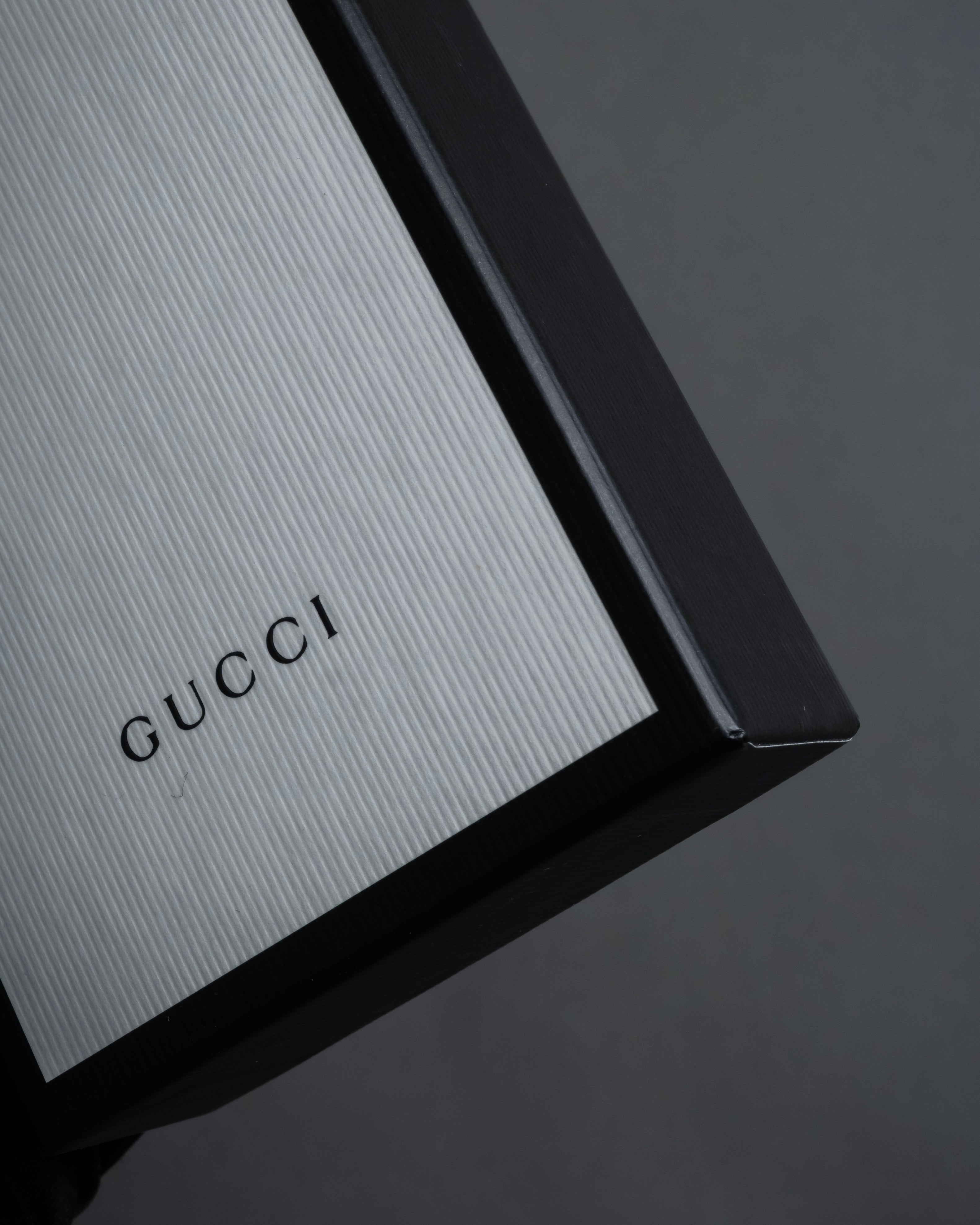 -MOOD Christmas Collections-
"GUCCI" Michele period delicate floral embroidered ribbon tie