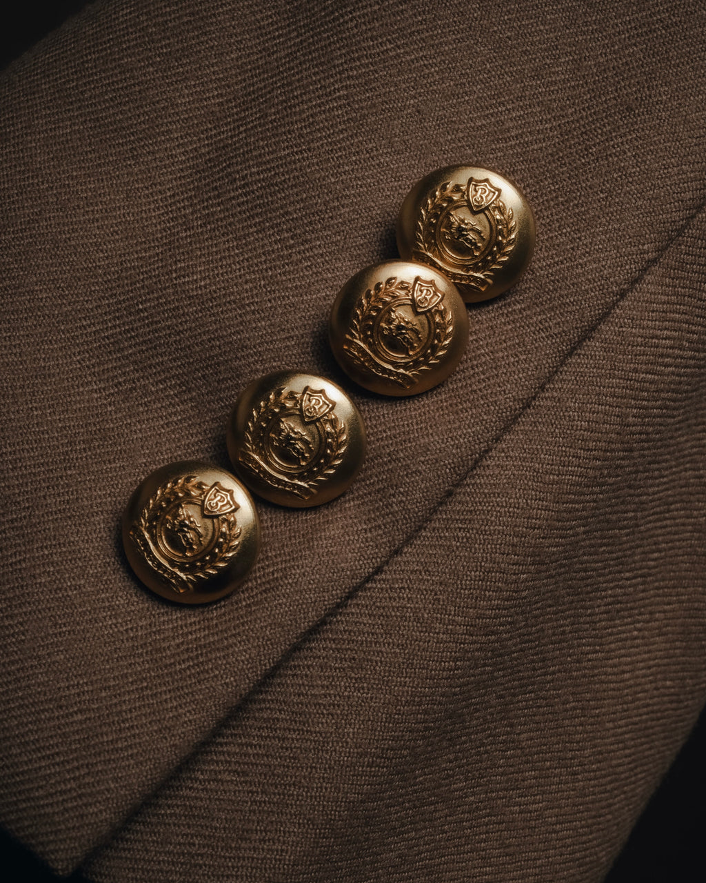 “Burberrys” 90’s crest button double breasted tailored jacket