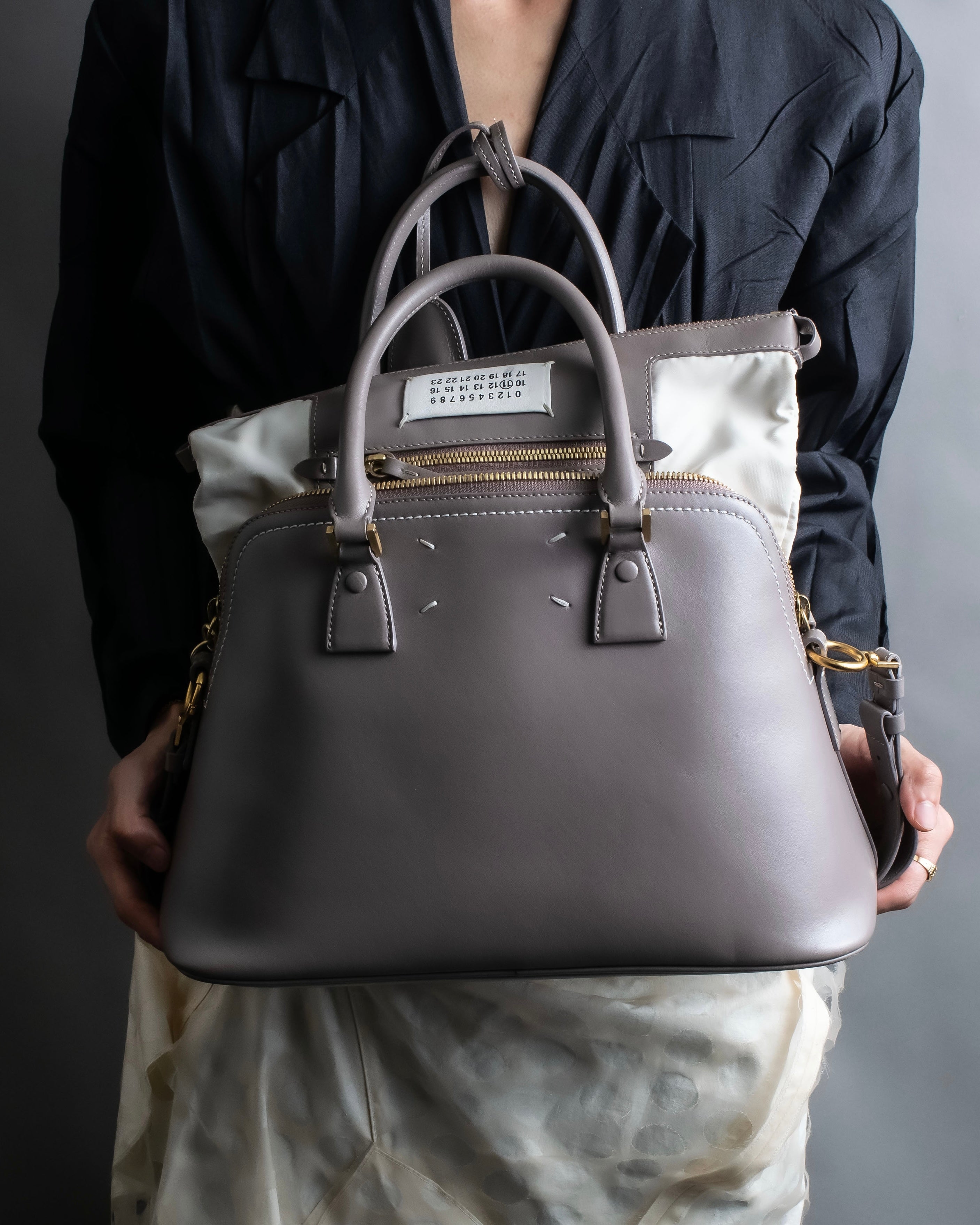 "MAISON MARGIELA" 5AC medium 2way handbag