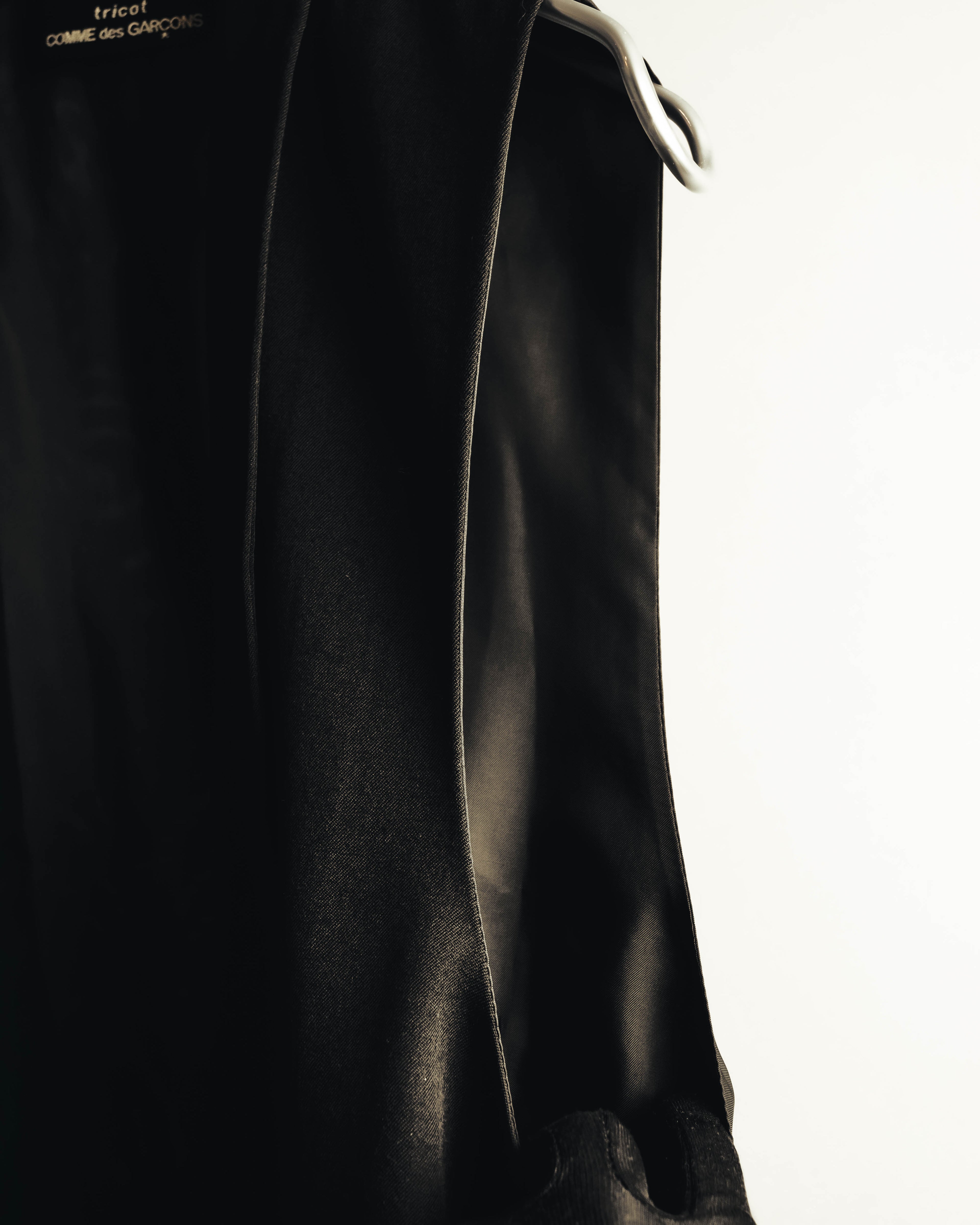 –SPECIAL– "tricot COMME des GARÇONS" 80's Tailored shawl-collar gilet