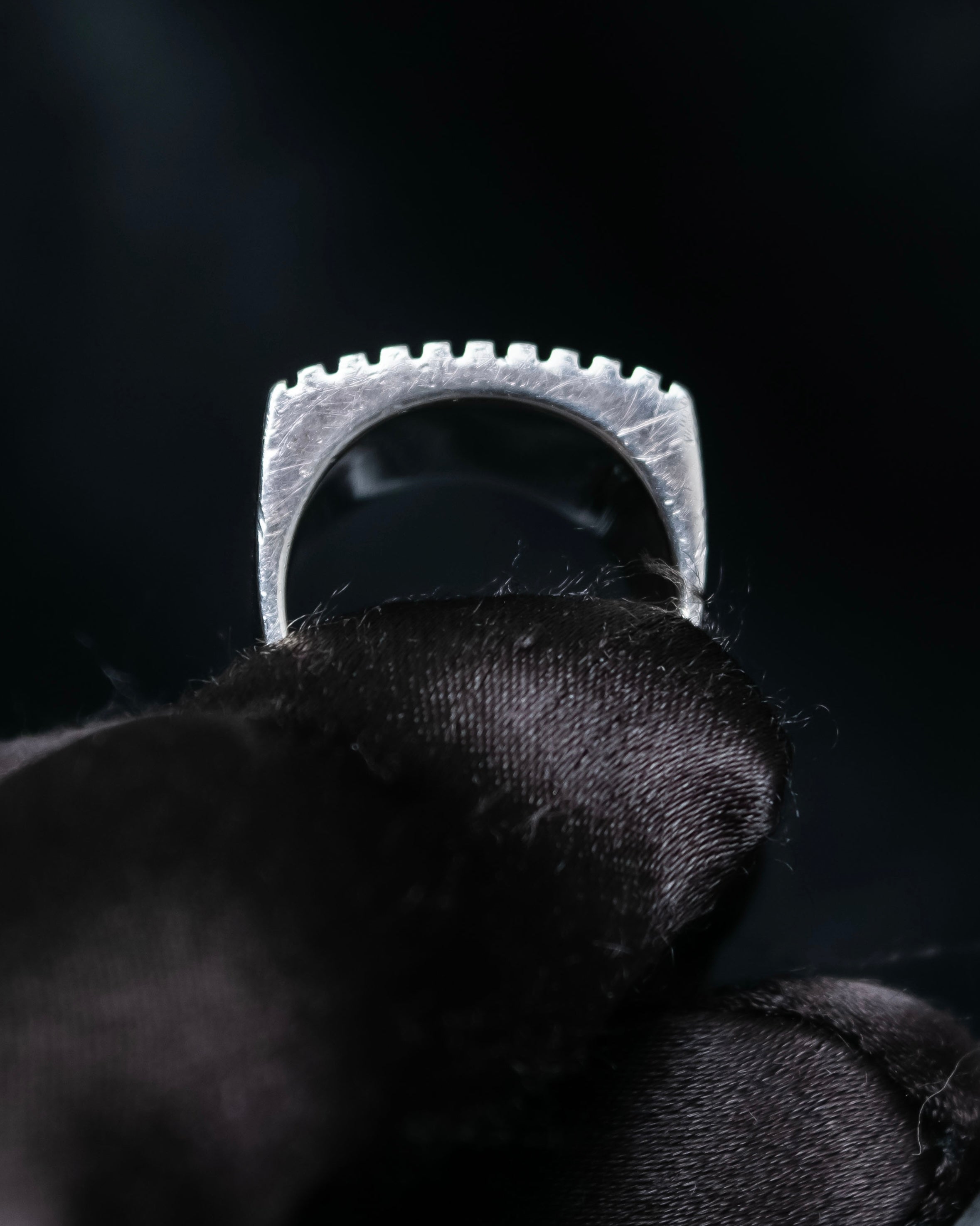 "GUCCI" Striped design sterling silver ring