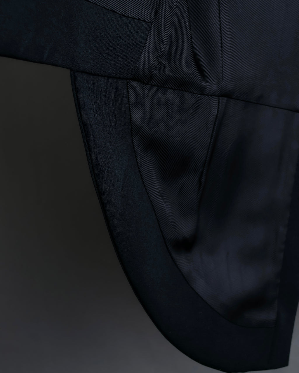 “Y‘s” Tail coat detailed vest