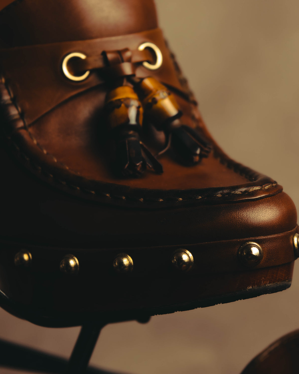 “GUCCI” 00’s Bamboo tassel studded platform mules