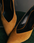 "Hermès" 90's-00's Sculptural suede pointed-toe pumps