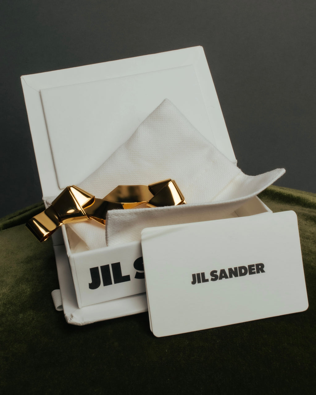 “JIL SANDER” 2021 sculptural ribbon metal clip earrings