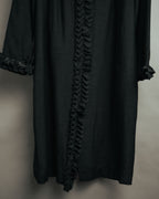 -MOOD Vintage Collections-
80’s-90’s Ruffle detail black long coat