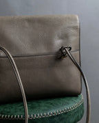 "Delvaux" Front D metal charm design horizontal leather shoulder bag