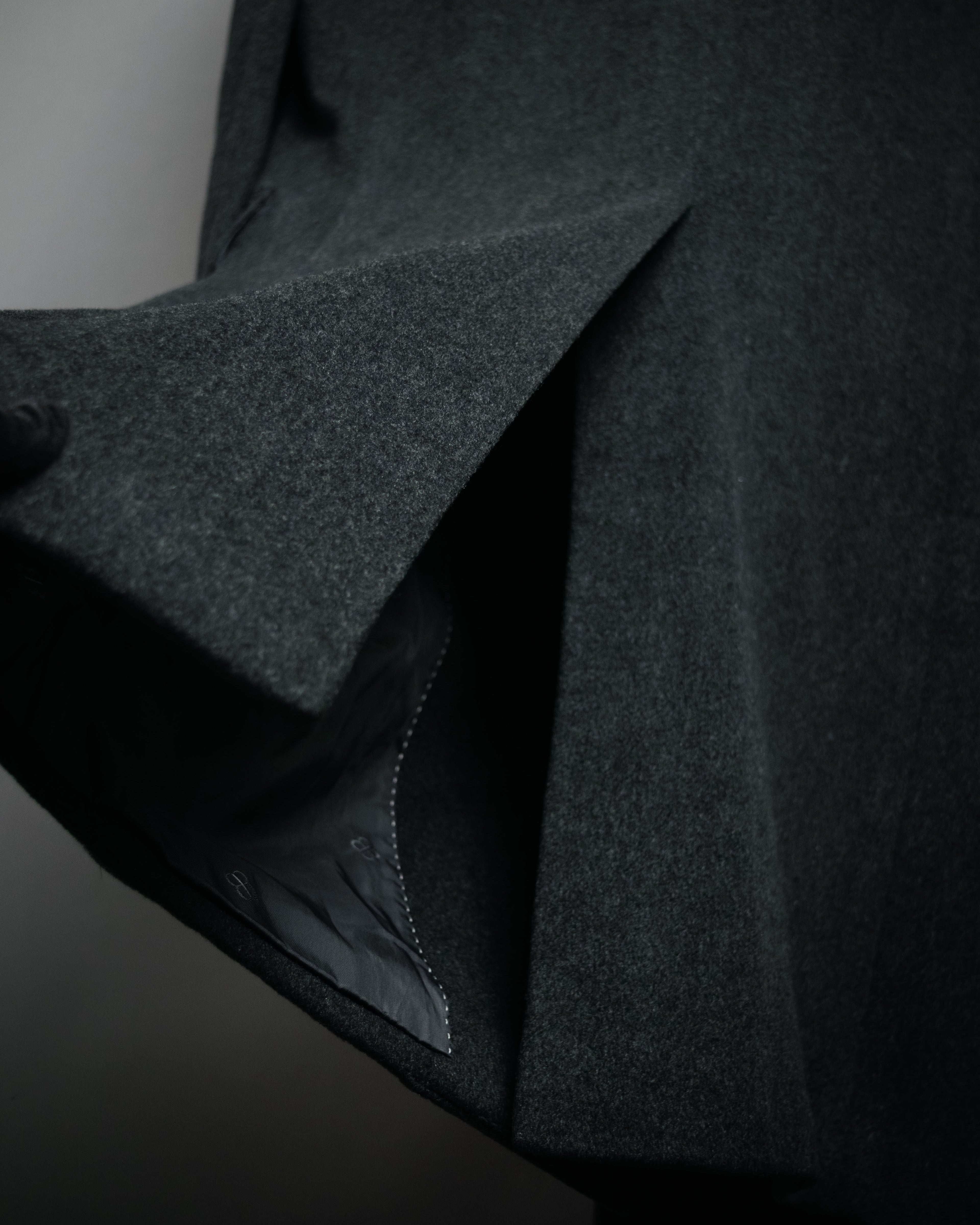 “BALENCIAGA PARIS” 90’s Cashmere blend chesterfield coat