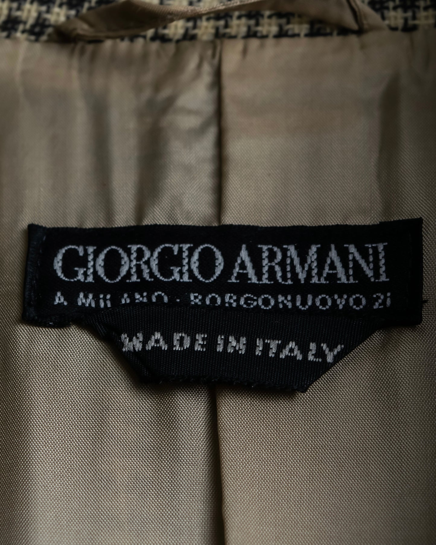 “GIORGIO ARMANI” check patented beautiful shape tailored jacket