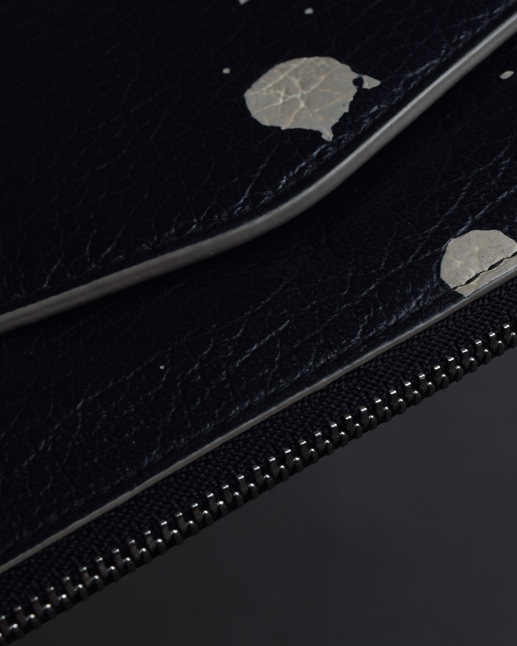 "MAISON MARGIELA" Paint spot pattern leather wallet