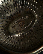 "CHANEL" Coco mark engraved gold earring