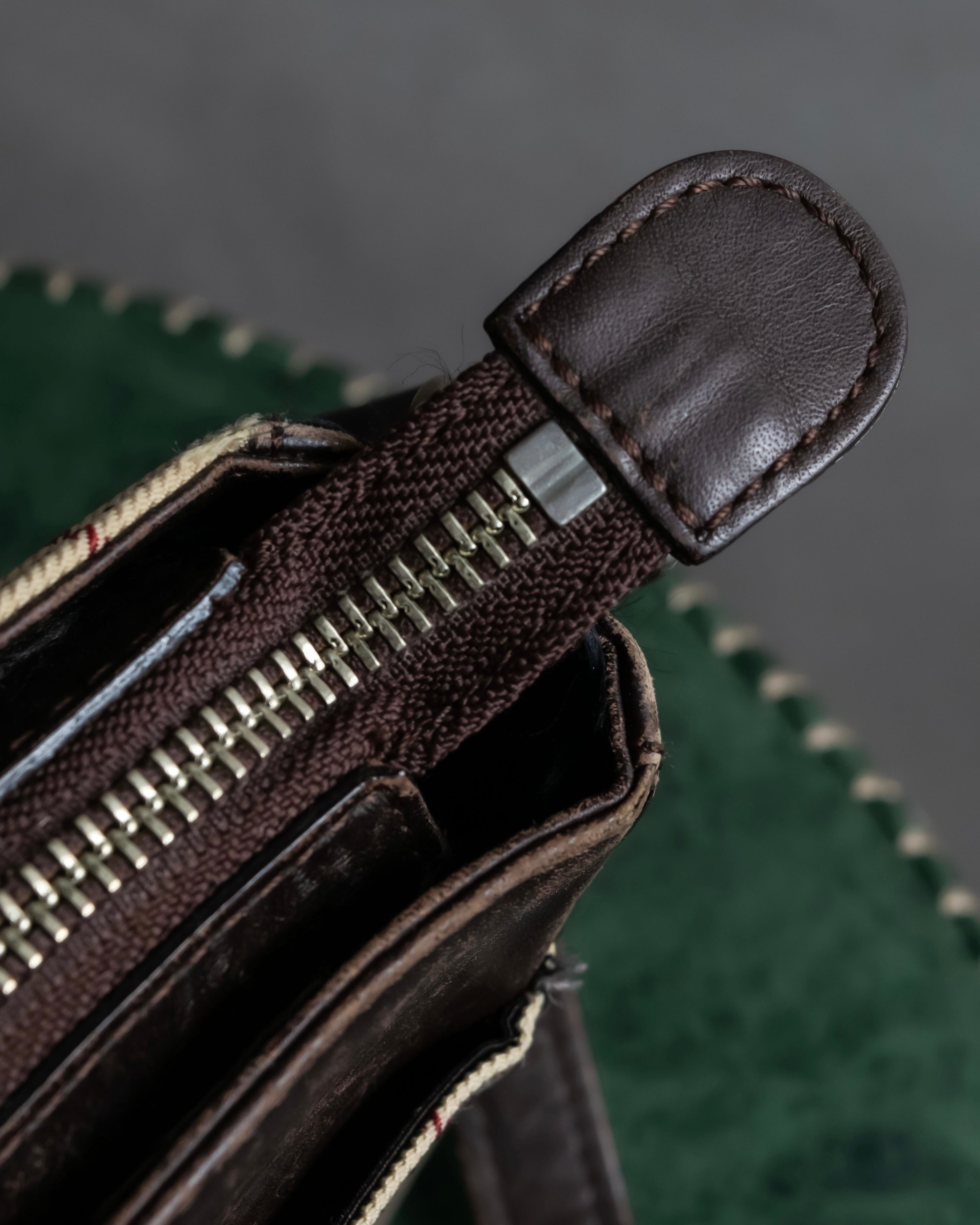 "BURBERRY" Nova check pattern leather combination shoulder bag