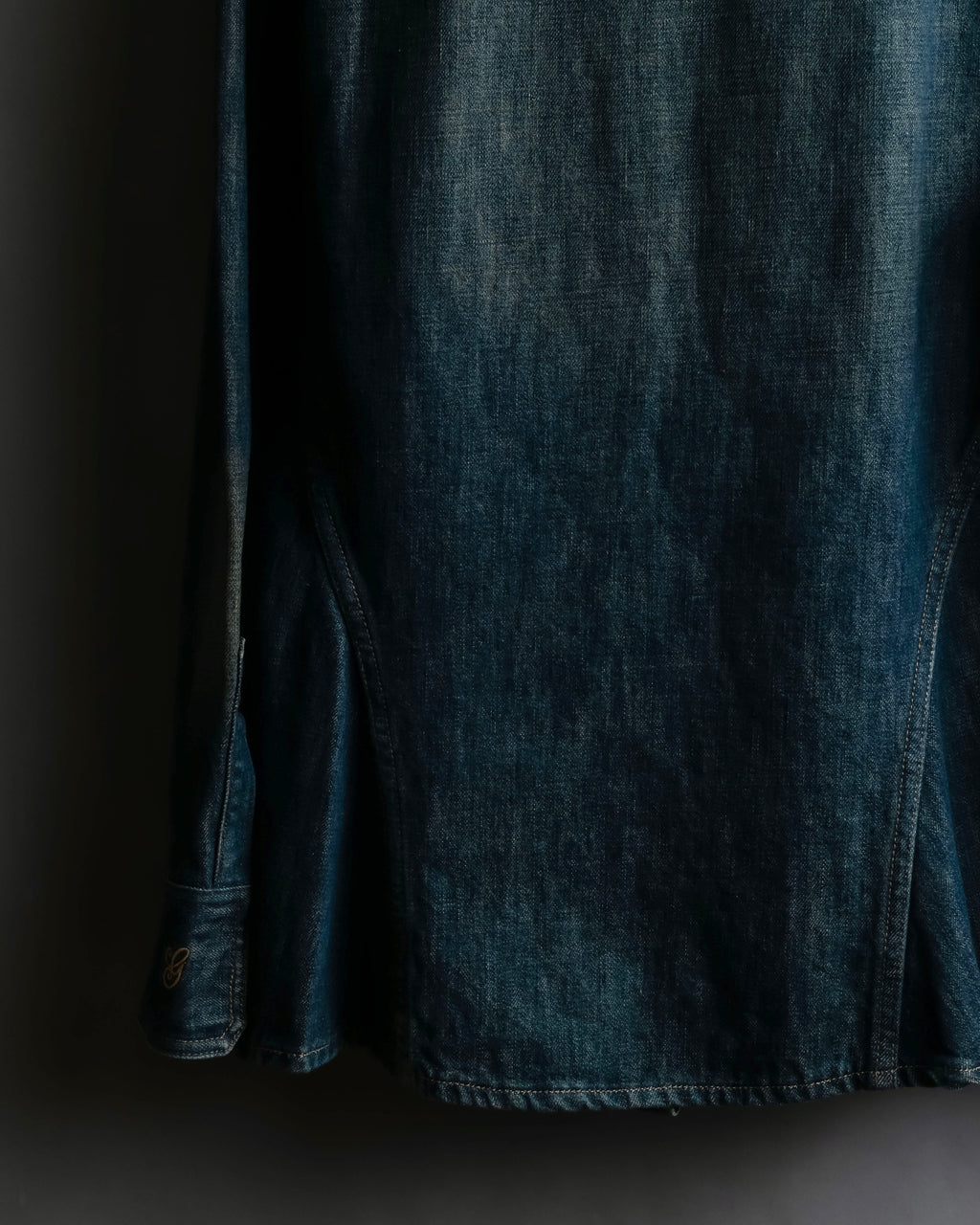 "GUCCI" Vintage faded shaped denim jacket