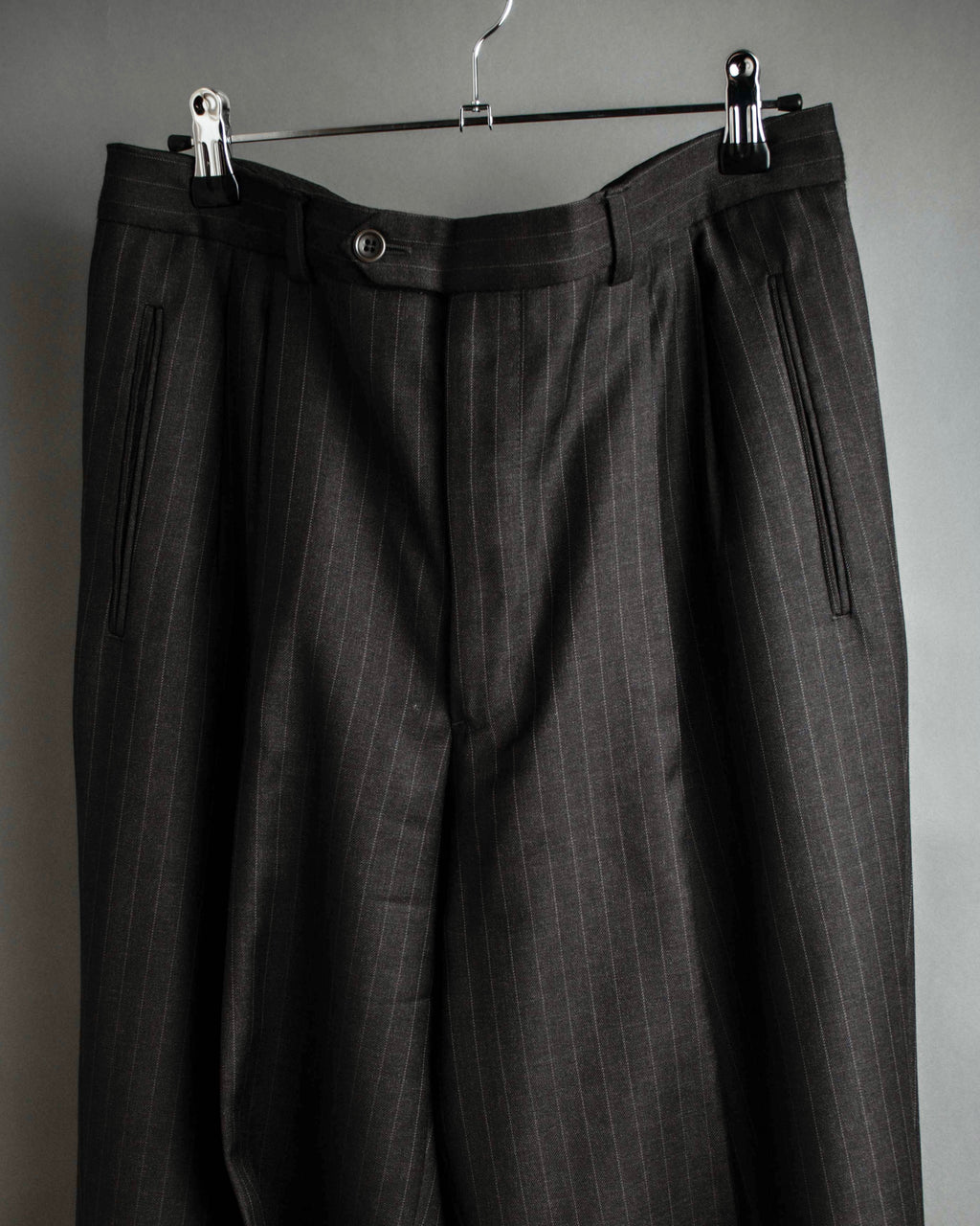 "ARMANI COLLEZIONI" Classic Italian tailoring stripe pattern set up