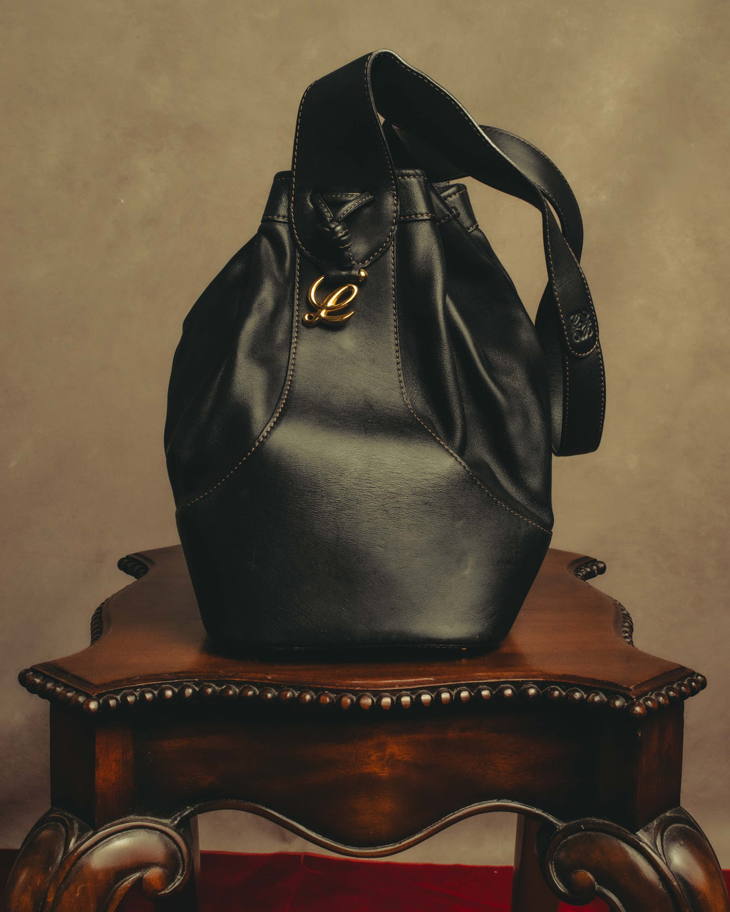 "LOEWE" 90's-10's classic drawstring shoulder bag