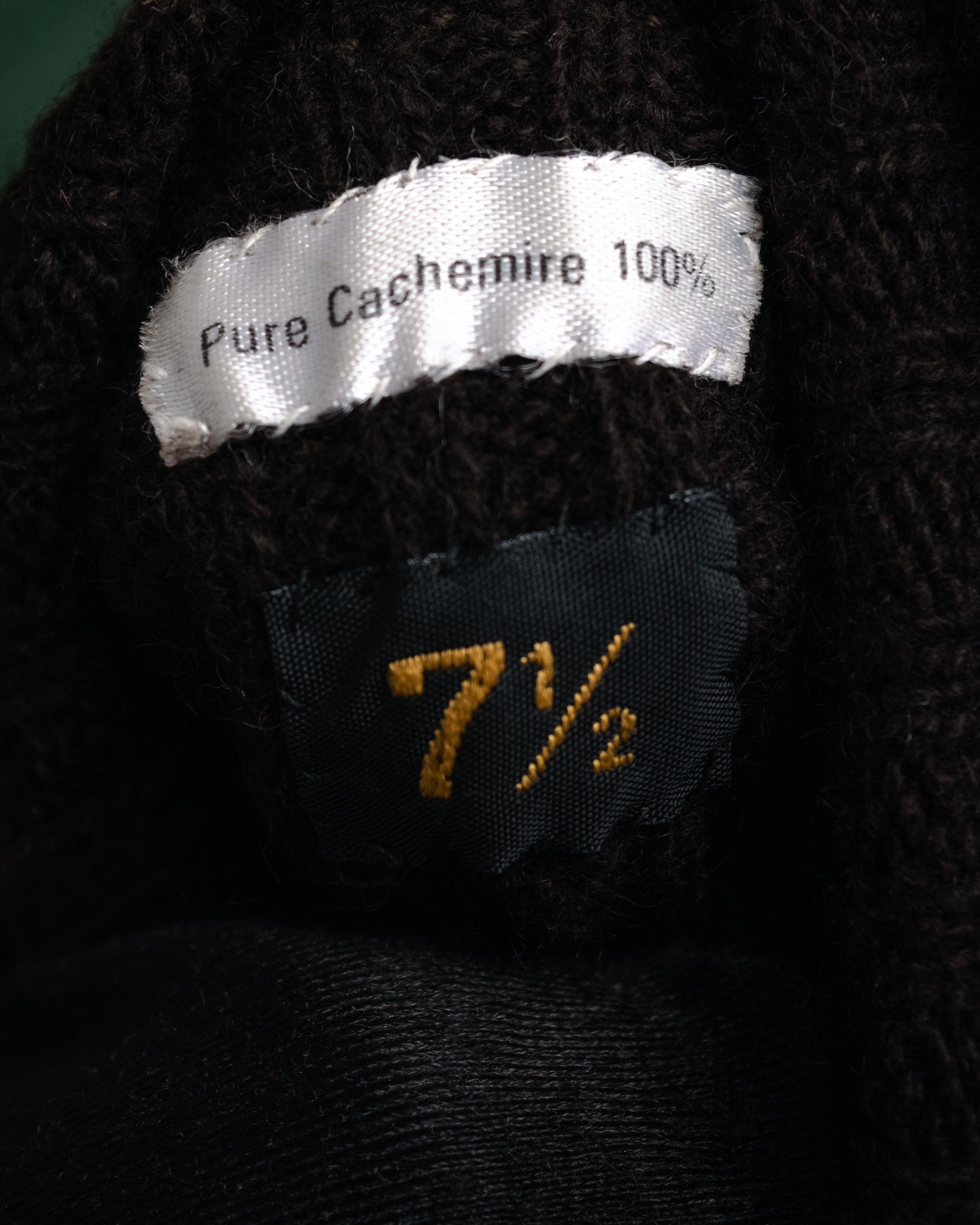 –SPECIAL– “HERMES” 80’s-90’s Cashmere lined suede driving gloves