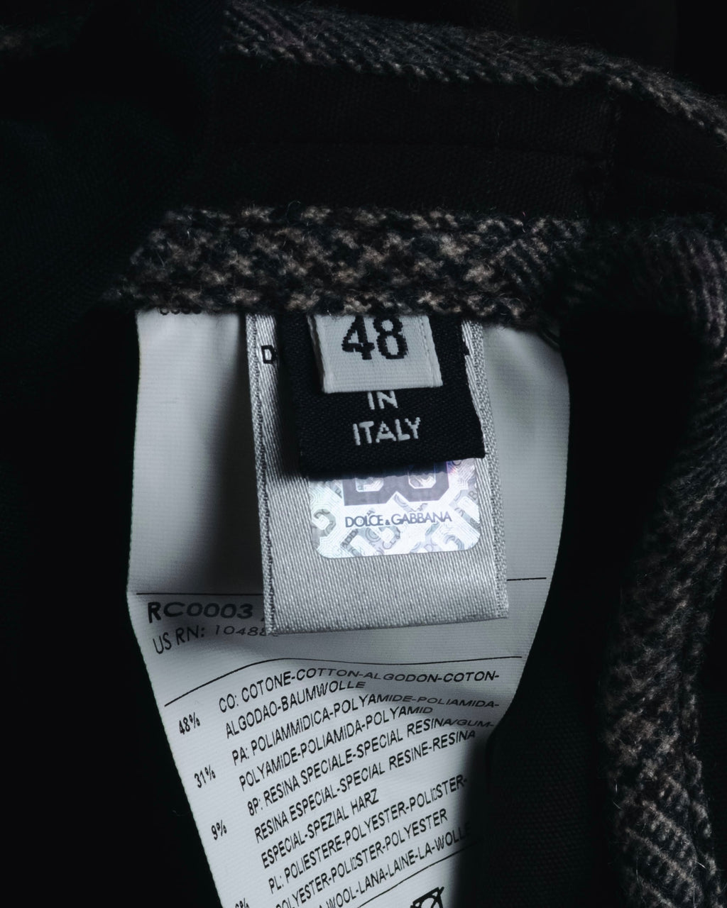 "DOLCE & GABBANA" 00’s resin coated patch detail belted coat