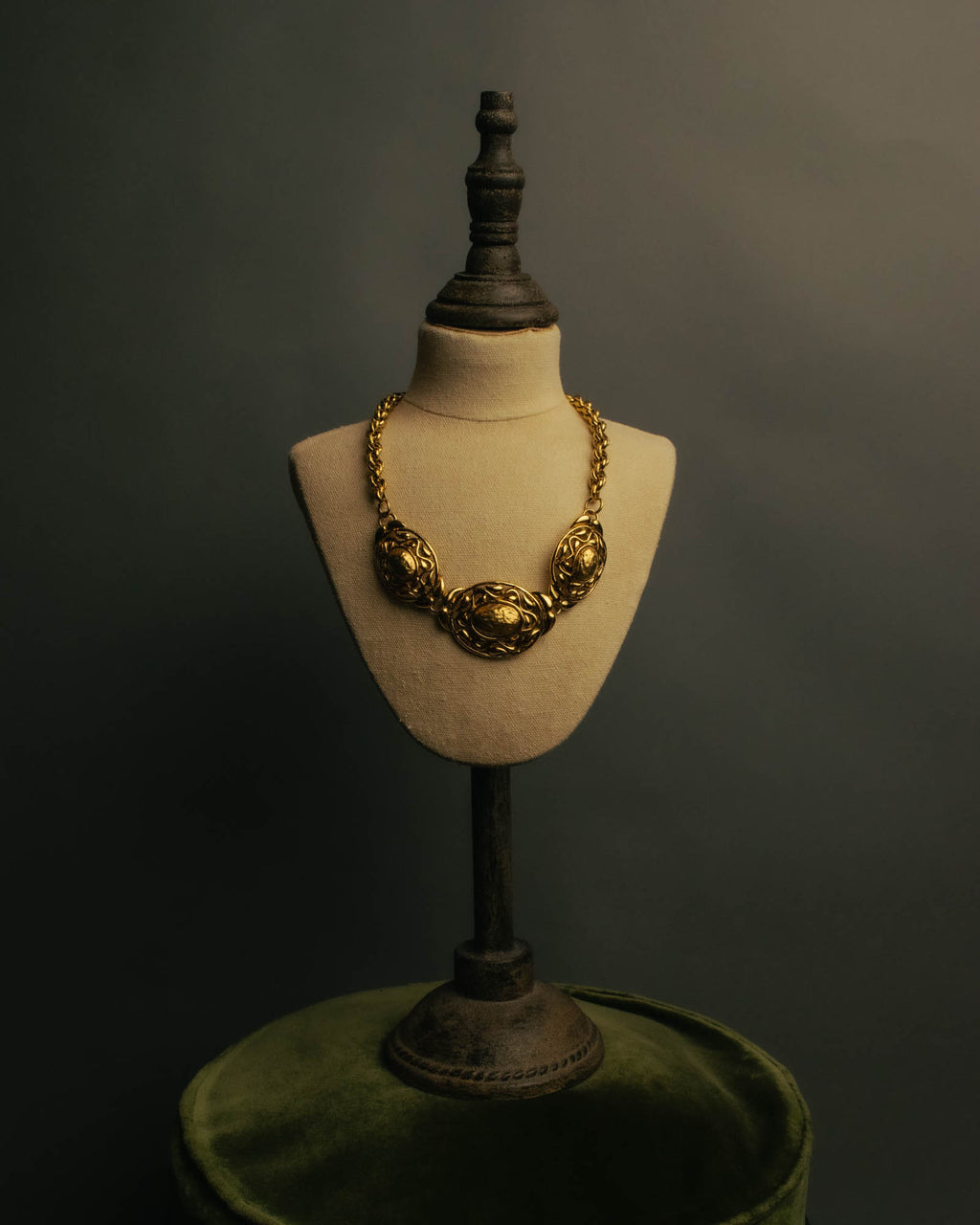 -SPECIAL- “YVES SAINT LAURENT” 80’s-90’s Baroque statement necklace