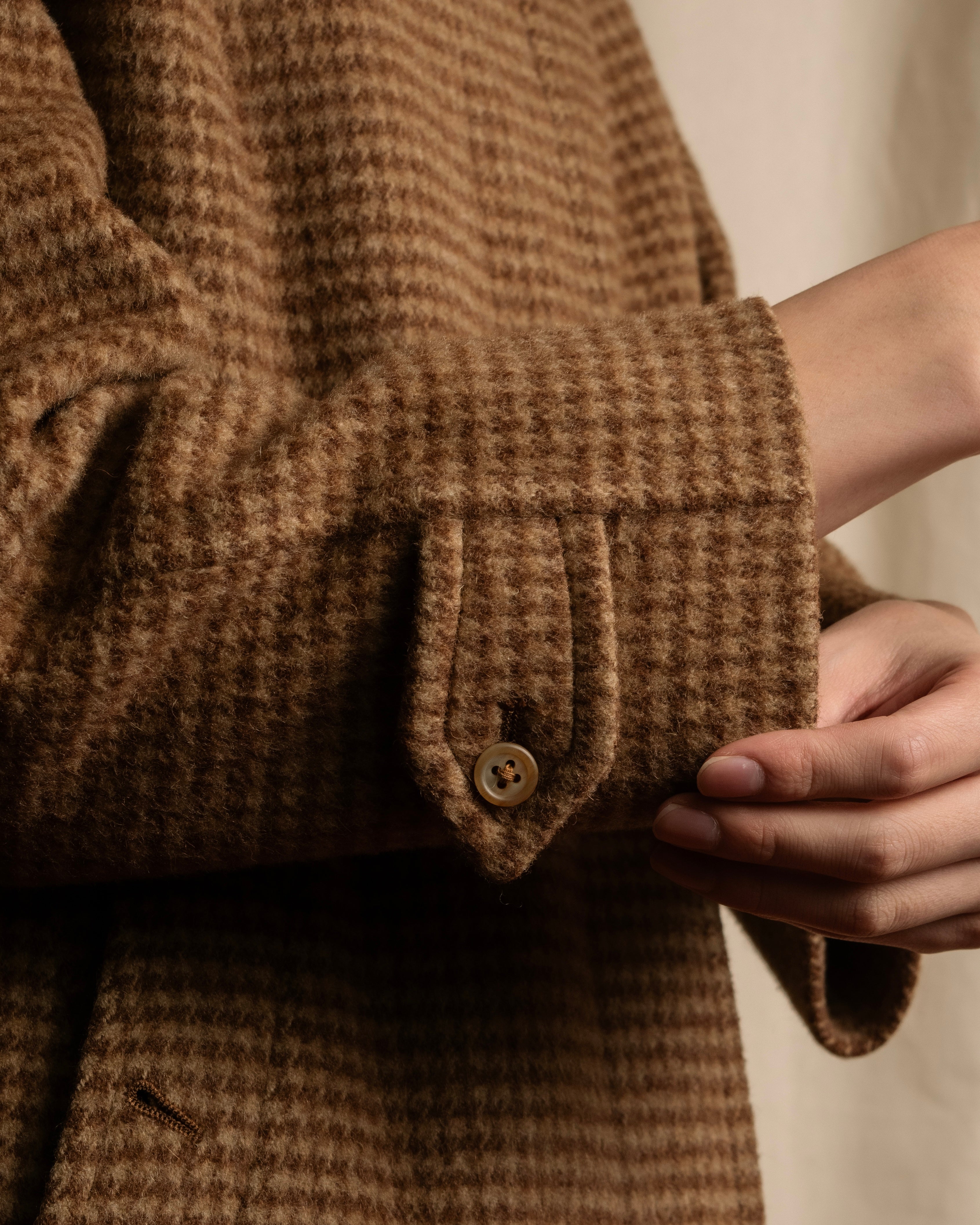 "BURBERRYS" Houndstooth pattern belted stand collar coat