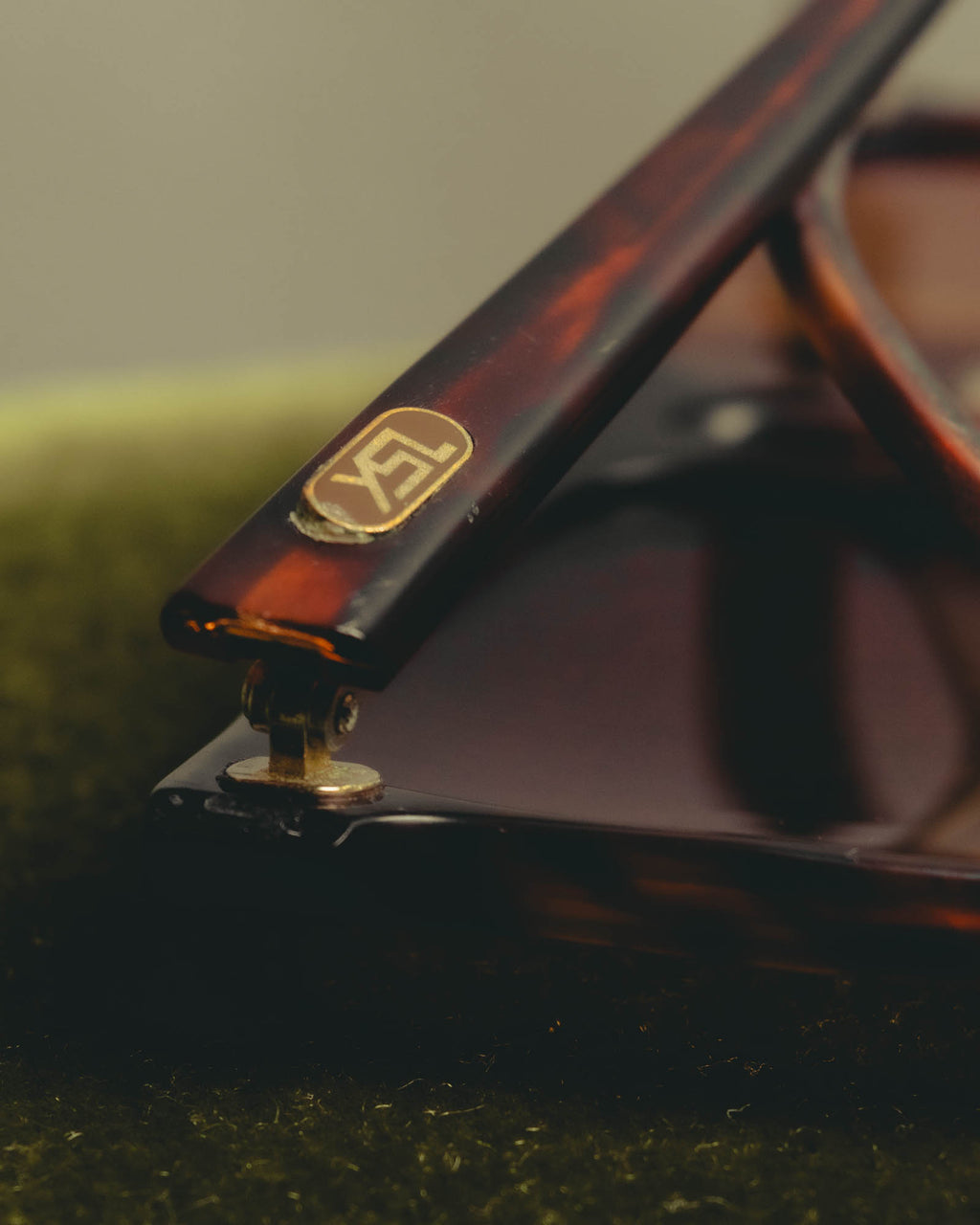 "Yves Saint Laurent" 80's Oversized tortoiseshell square sunglasses