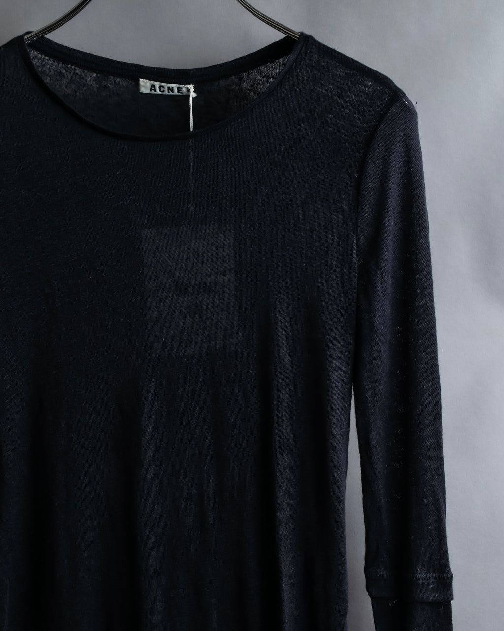 "Acne" Back＆sleeve cutting slit design pullover