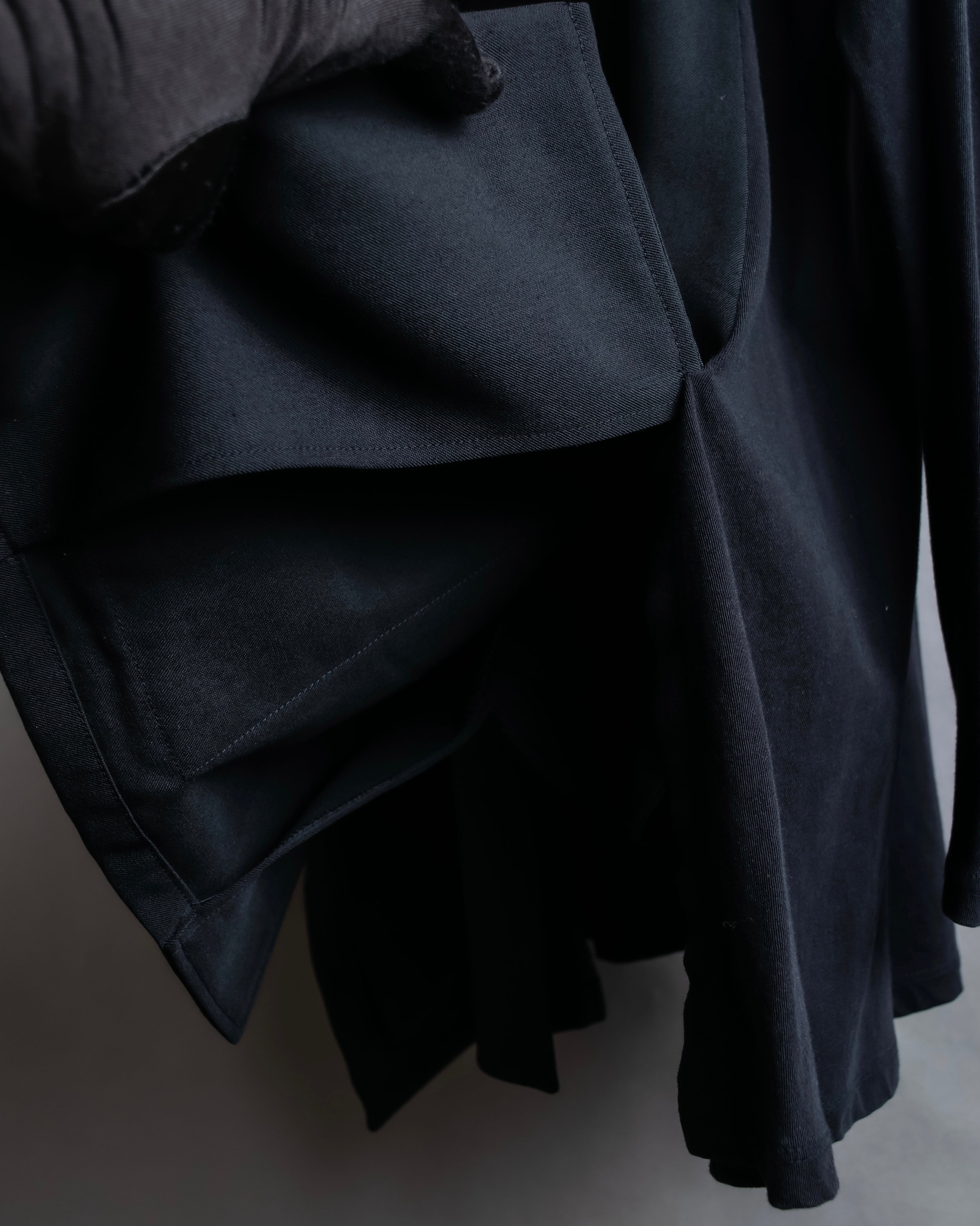 "YOHJI YAMAMOTO +NOIR" 21SS Drape panel design oversized shirt jacket