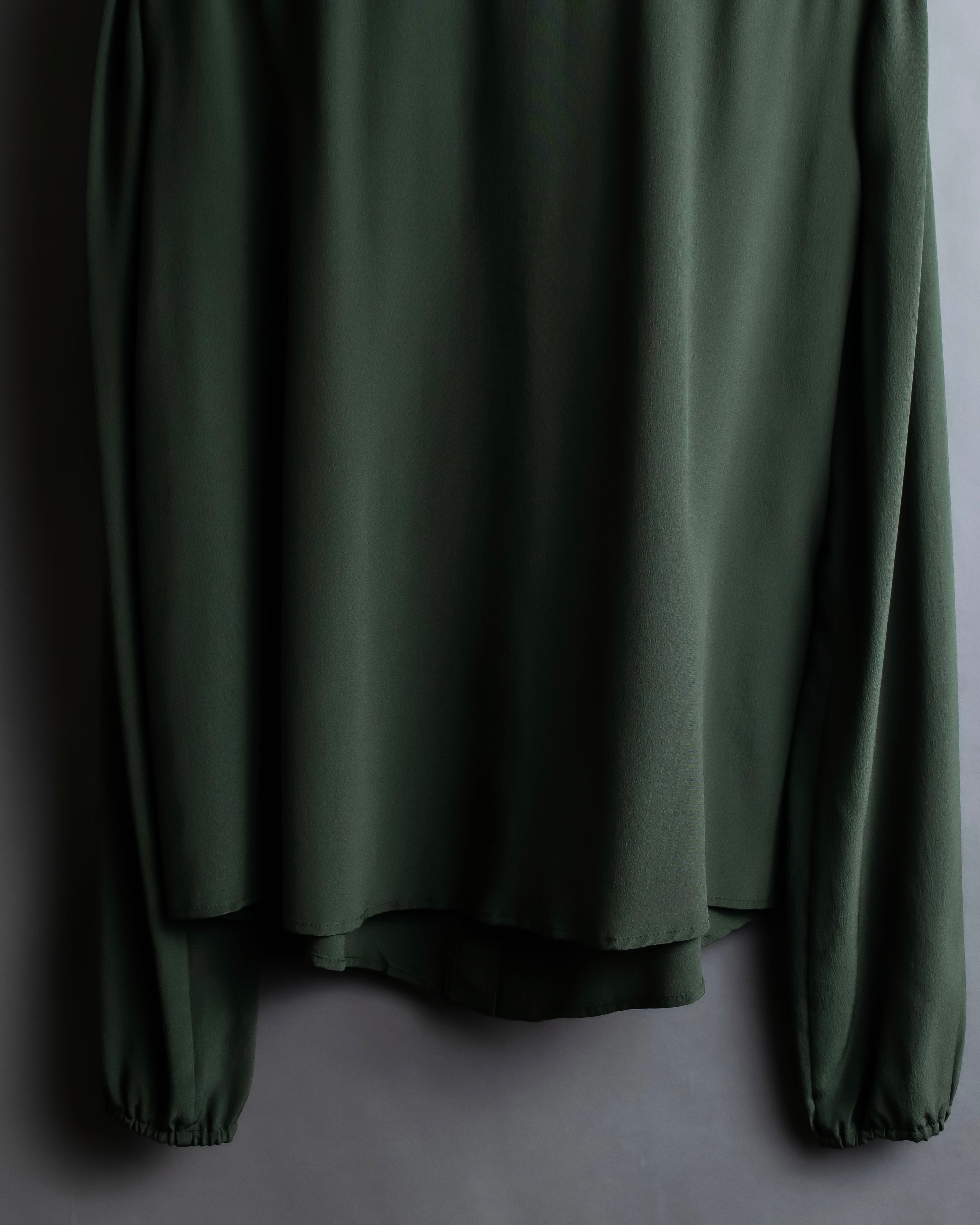 "GUCCI" Tab design bowtie blouse